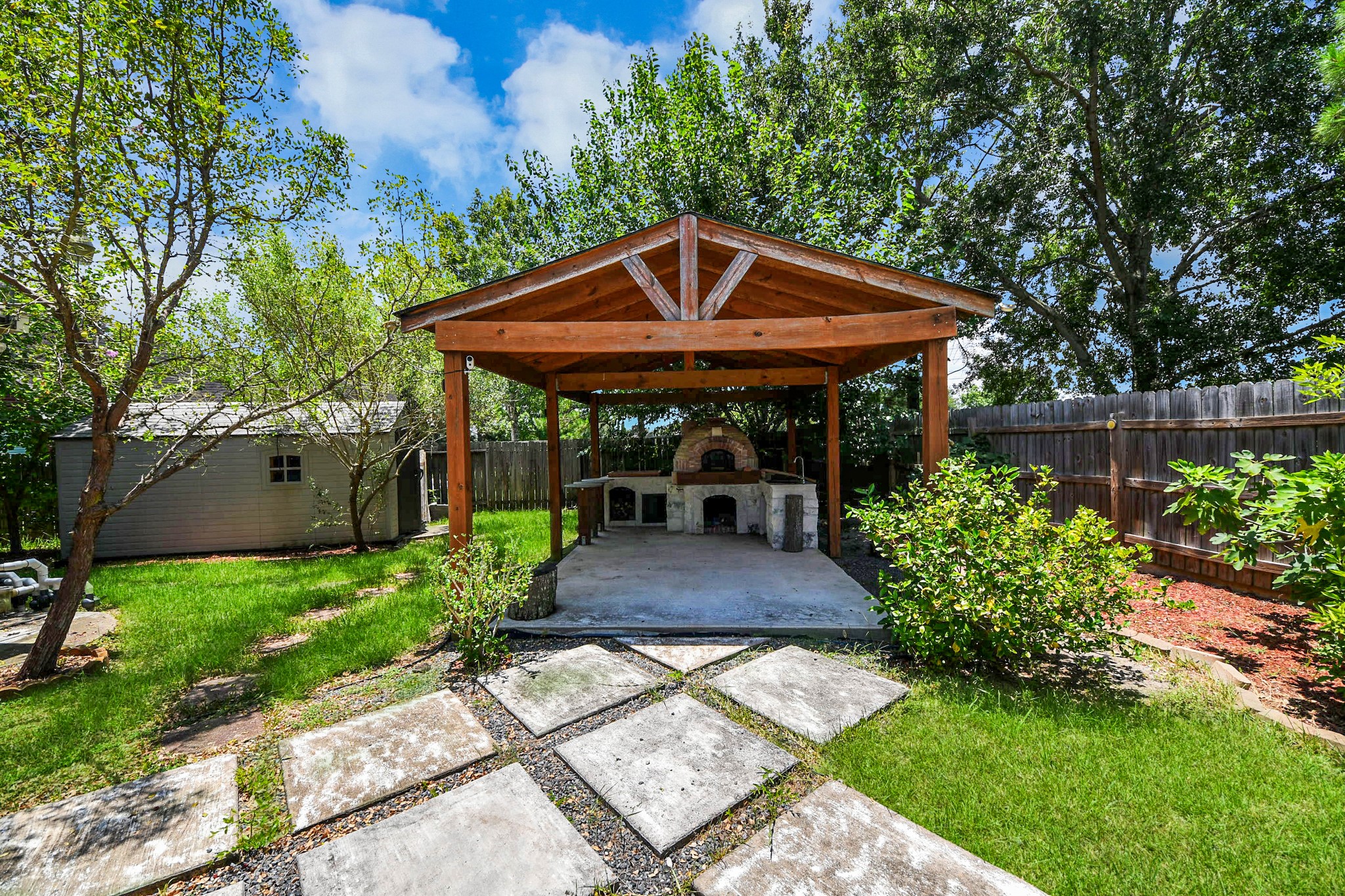 20510 Pioneer Bend Court Property Photo 35