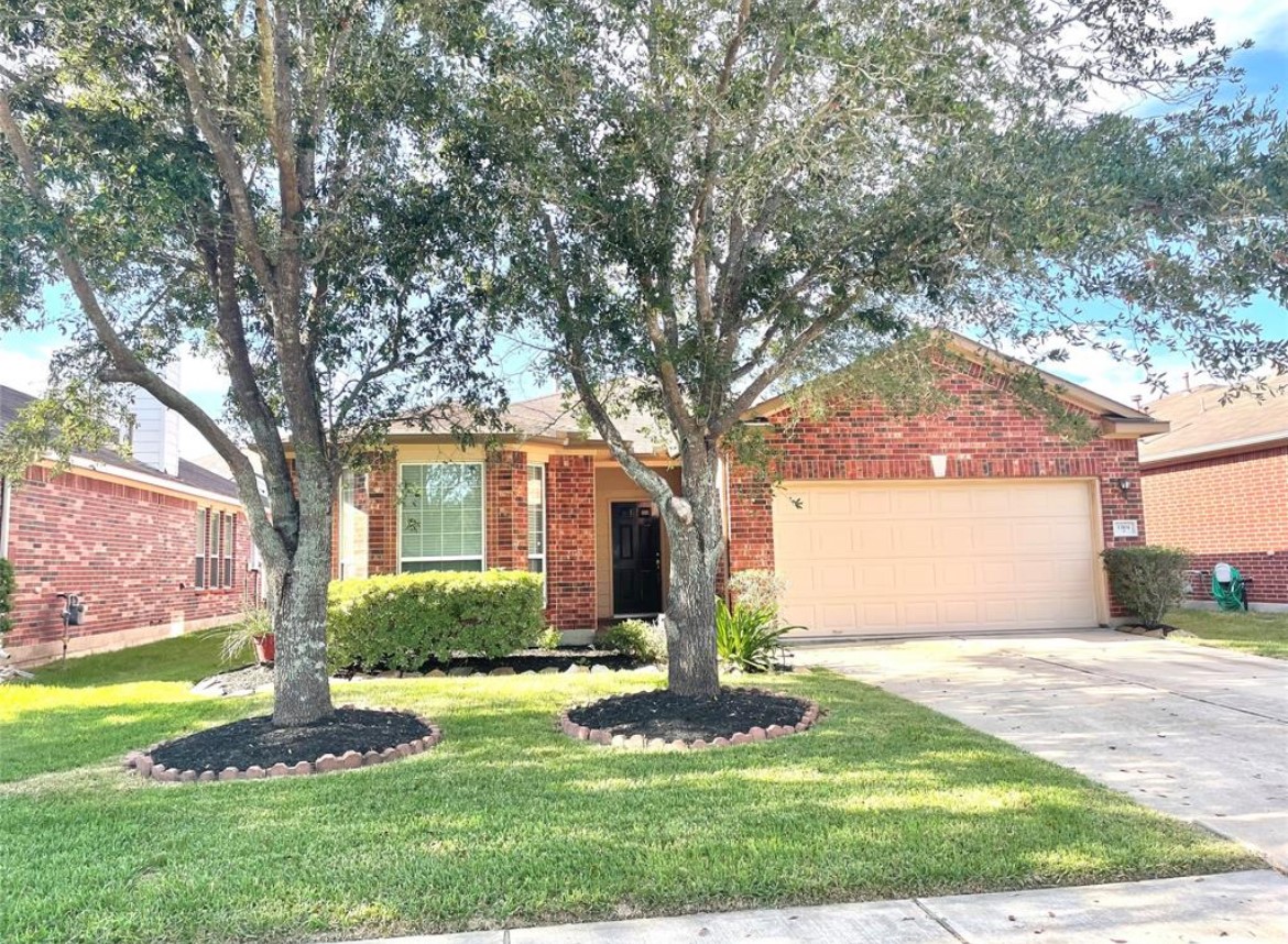 13104 Ferry Cove Lane Property Photo