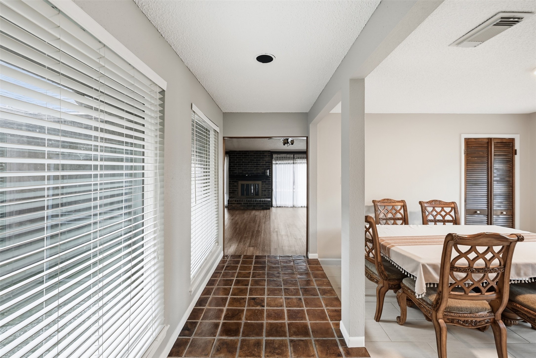 3502 Plum Brook Lane Property Photo 4