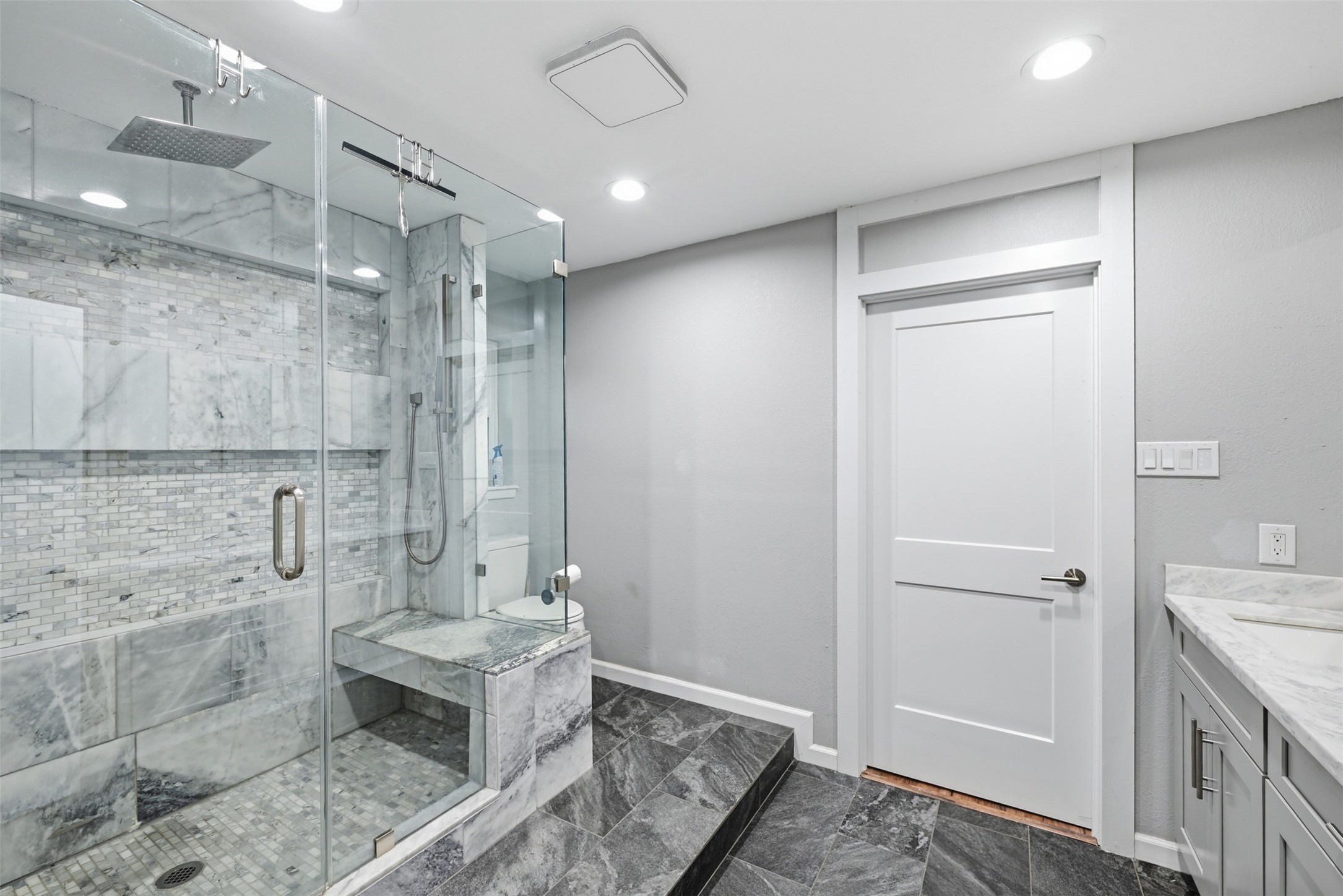 3502 Plum Brook Lane Property Photo 19