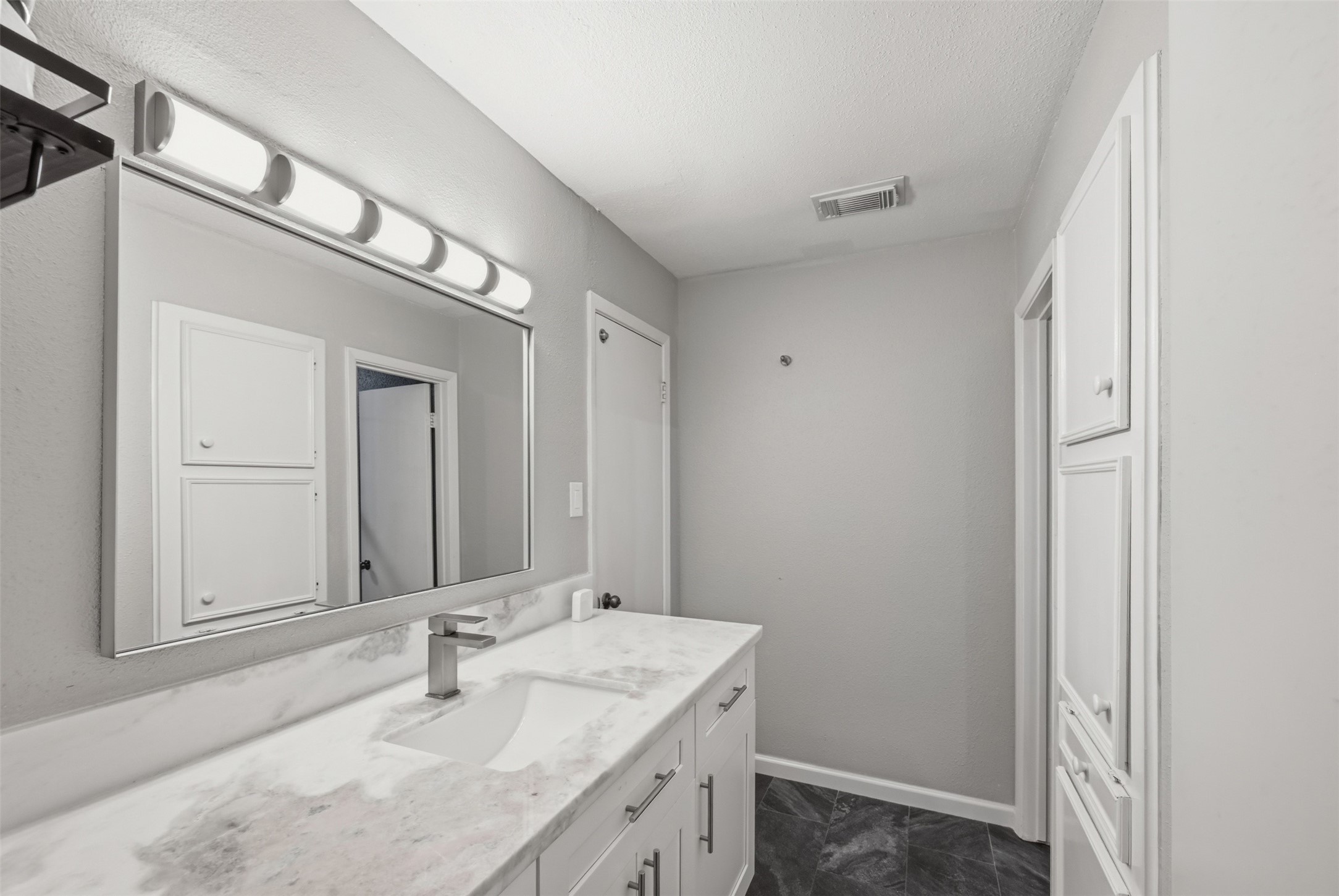3502 Plum Brook Lane Property Photo 27