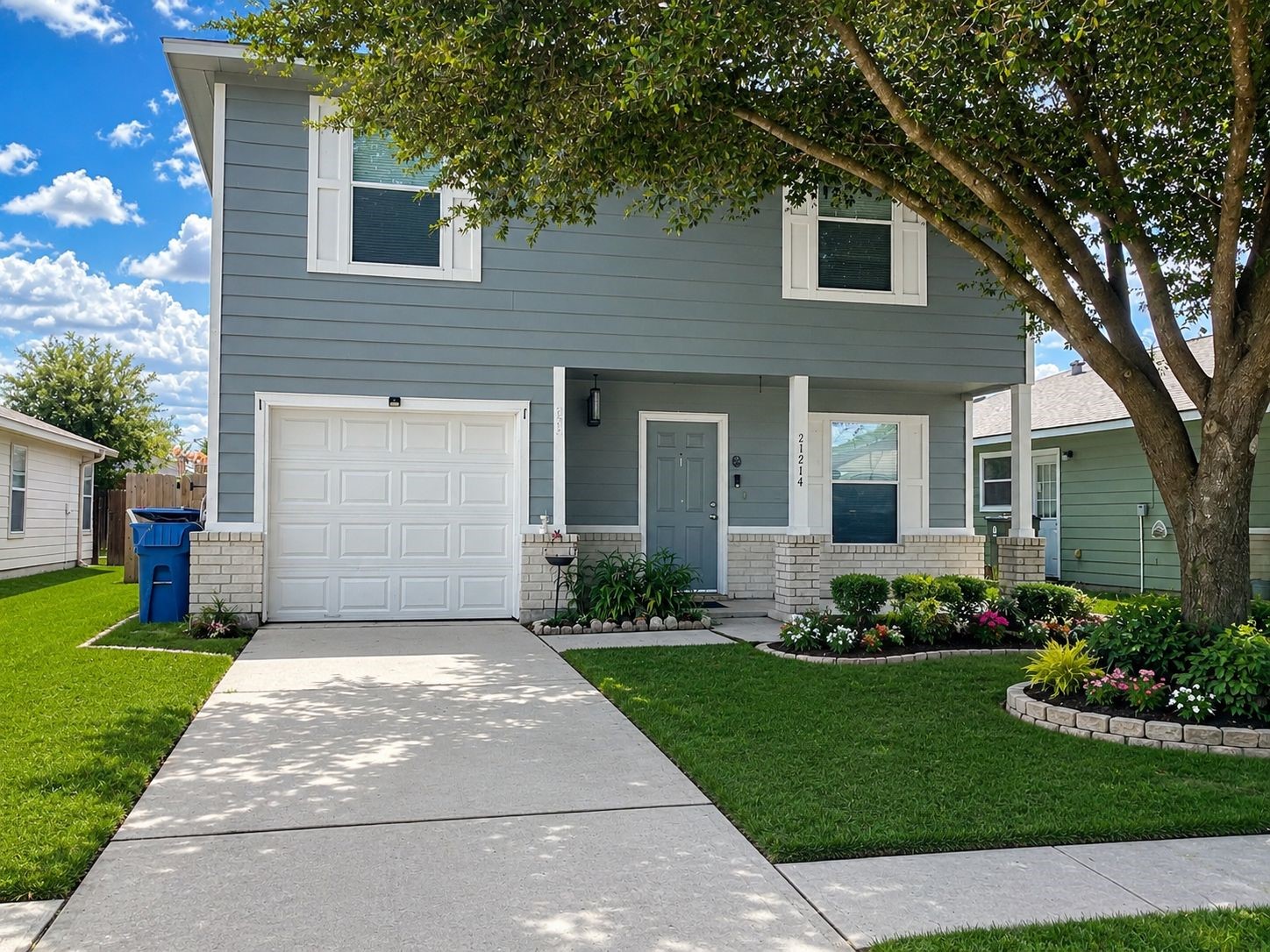 21214 Wortham Oaks Drive Property Photo 1