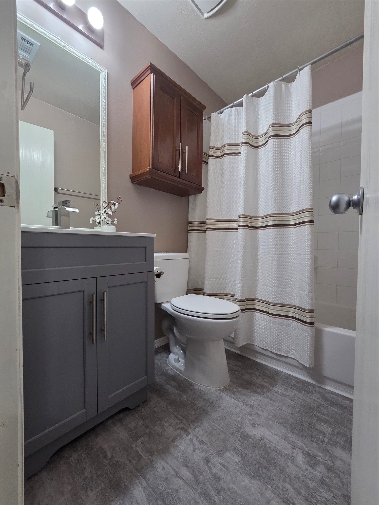 21214 Wortham Oaks Drive Property Photo 15
