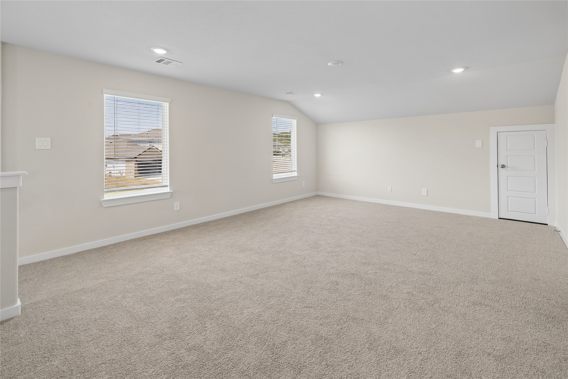 6816 Hart Oak Dr Property Photo 14