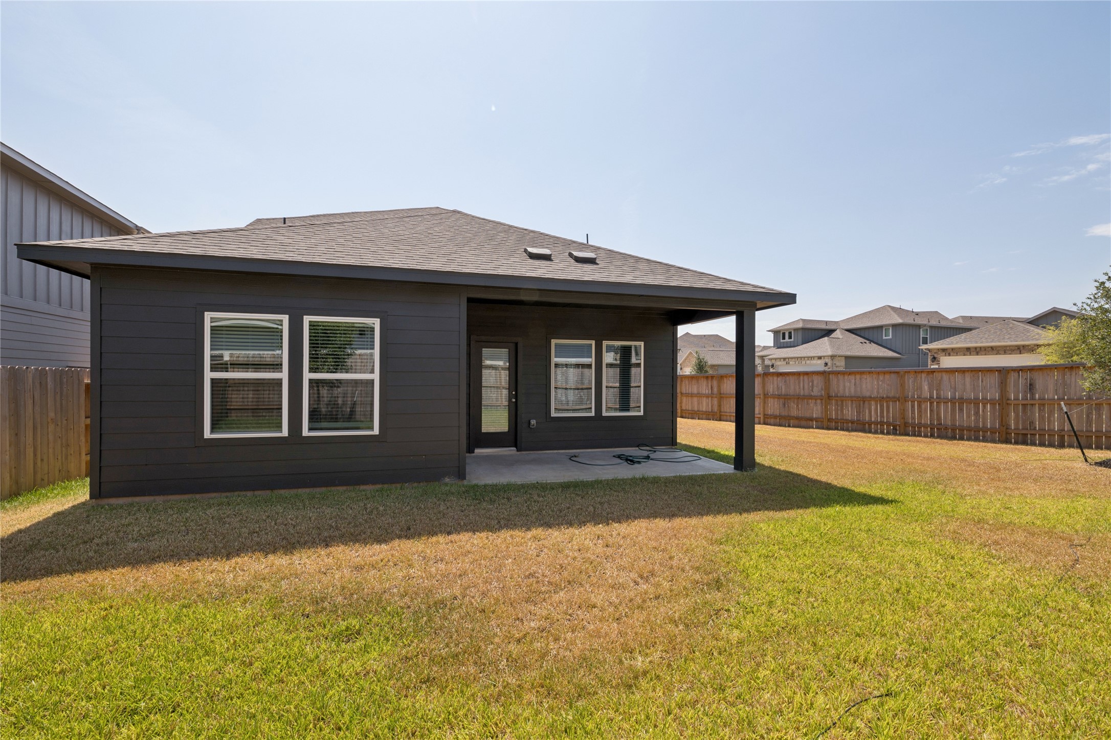 6816 Hart Oak Dr Property Photo 16