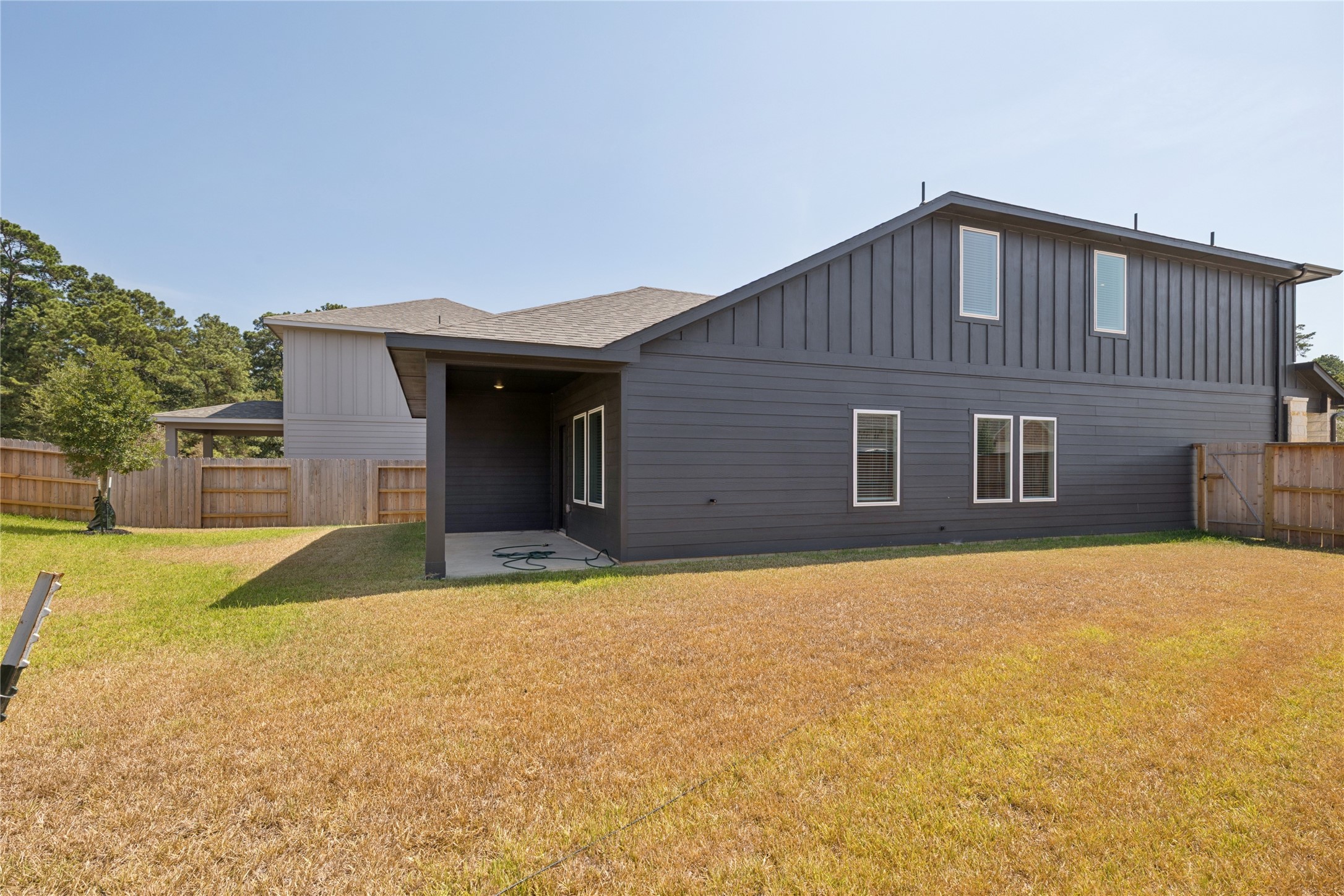 6816 Hart Oak Dr Property Photo 17