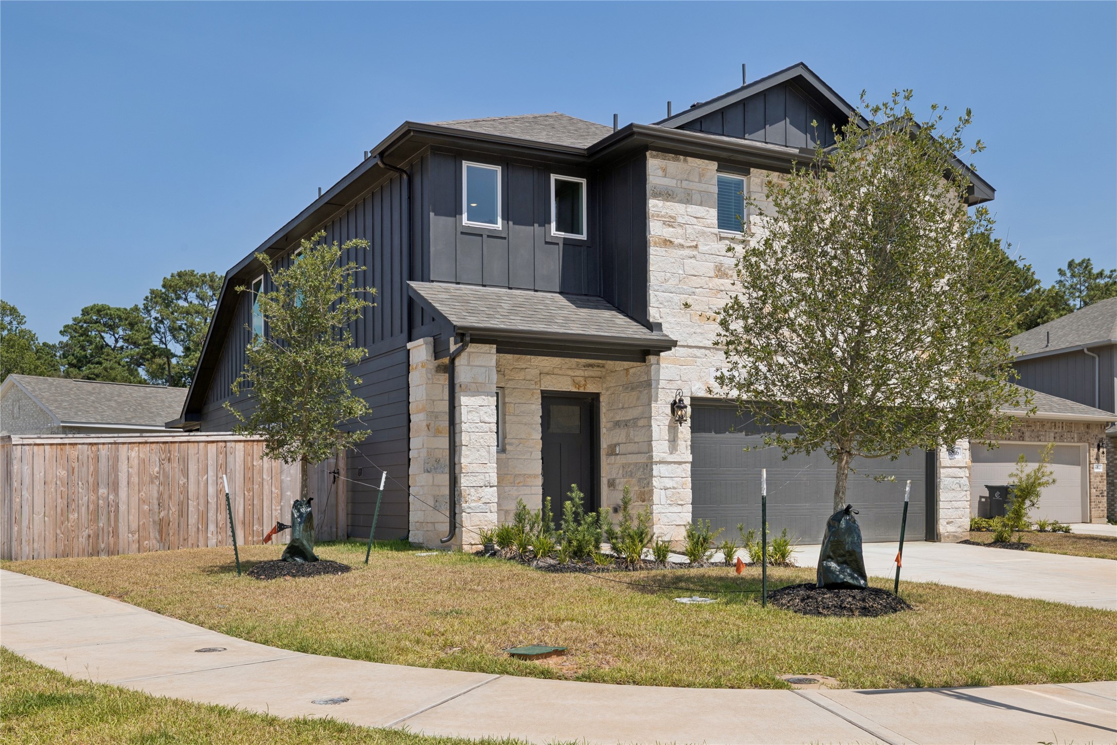 6816 Hart Oak Dr Property Photo 18