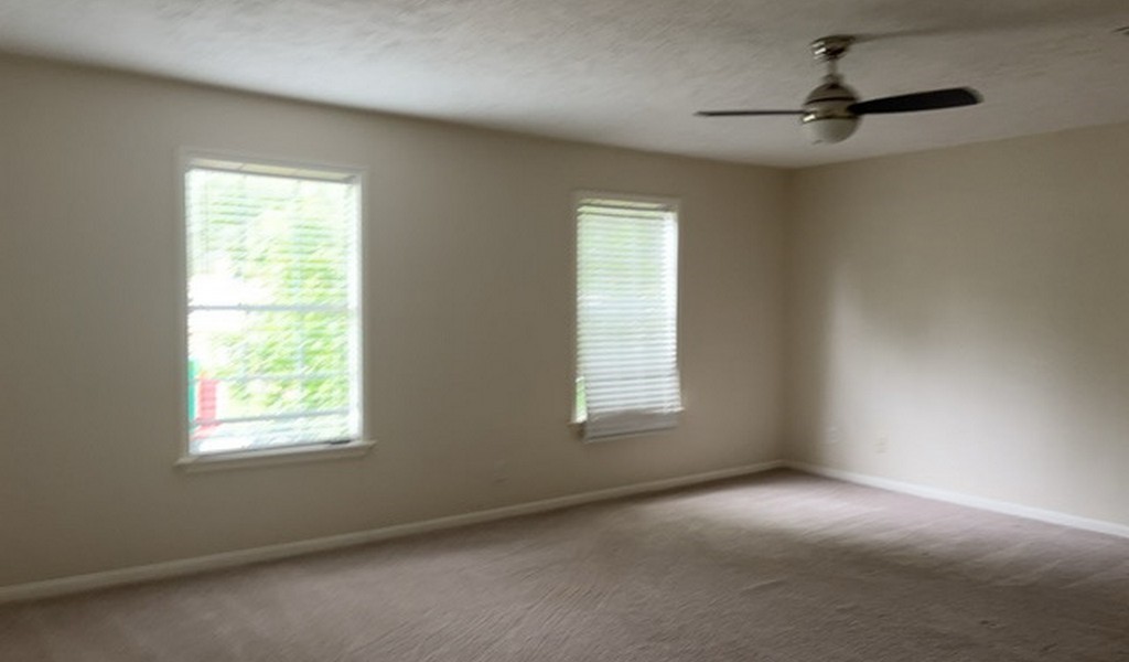 5719 Green Timbers Drive Property Photo 8