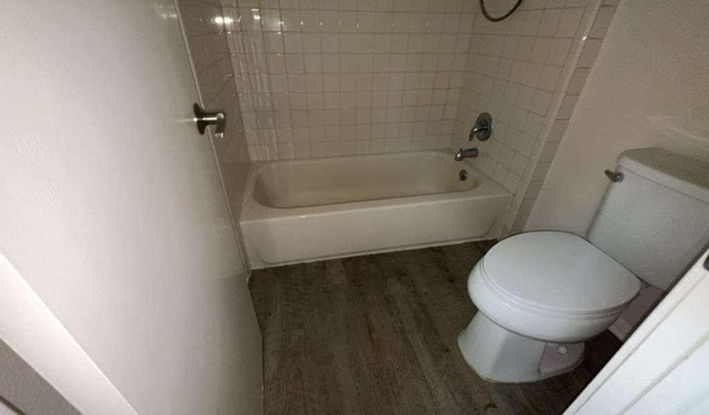 5719 Green Timbers Drive Property Photo 14