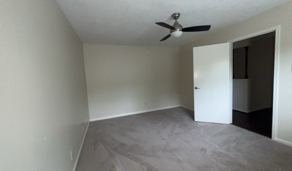 5719 Green Timbers Drive Property Photo 18