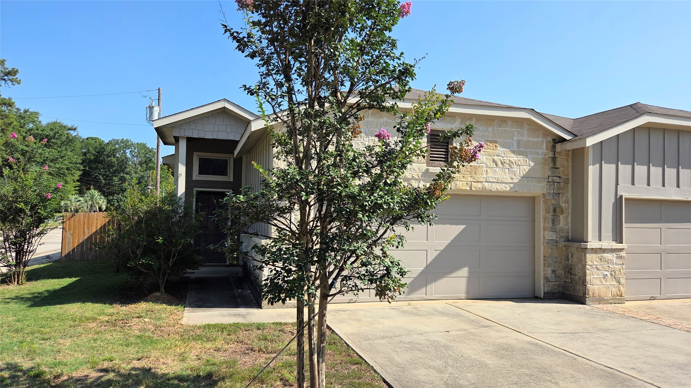 130 Wickersham A Property Photo 1