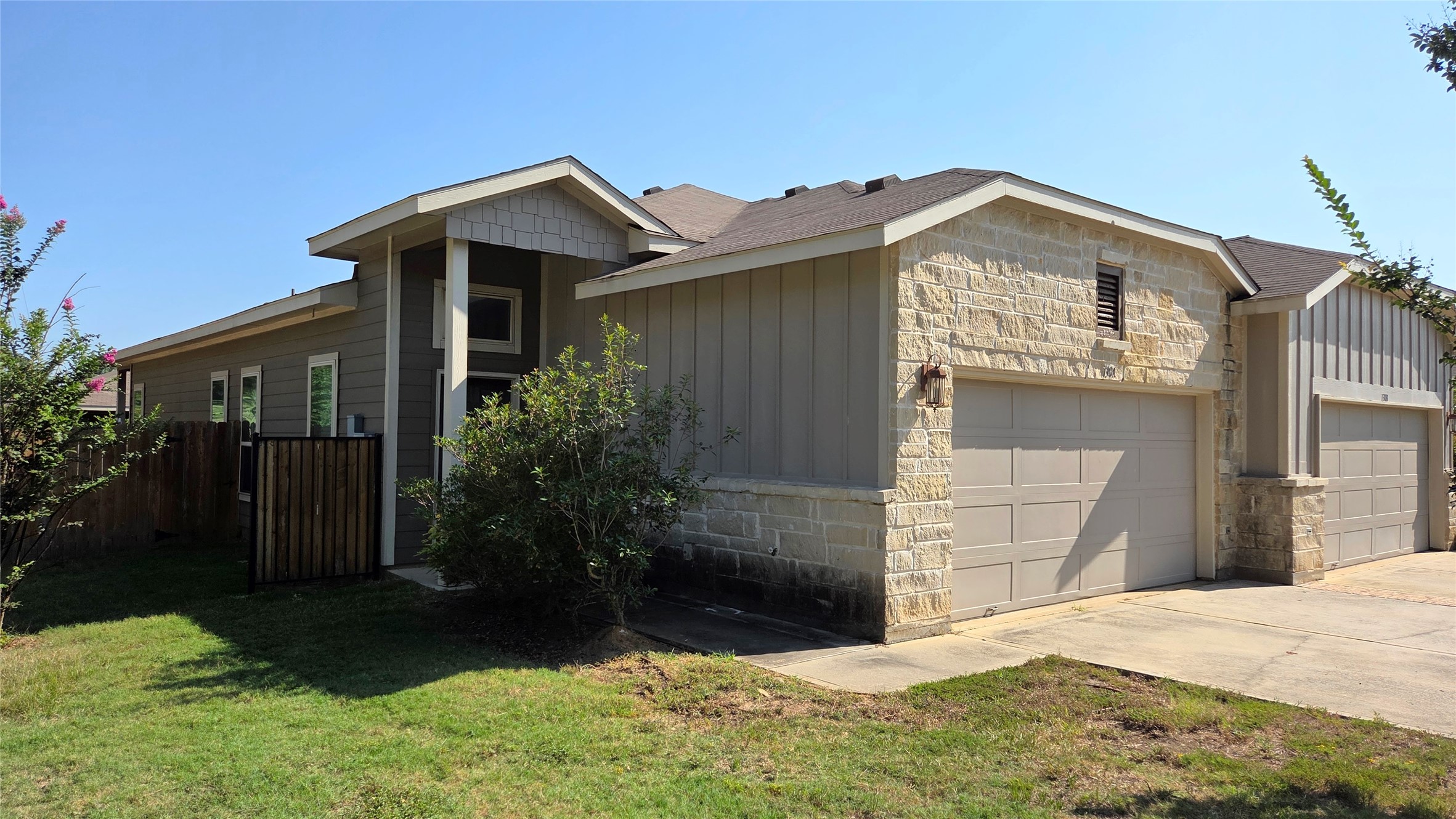 130 Wickersham A Property Photo 2