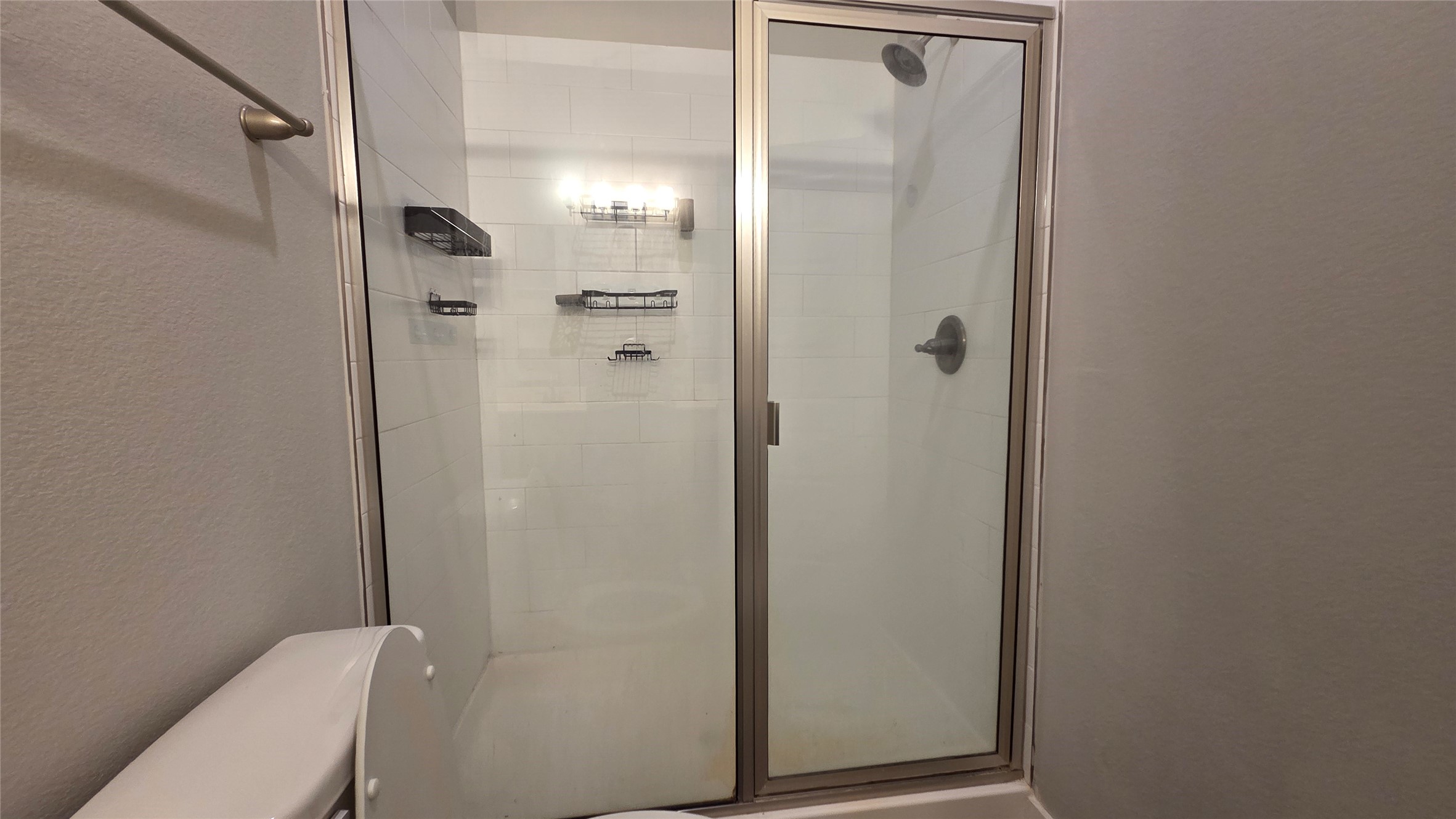 130 Wickersham A Property Photo 12