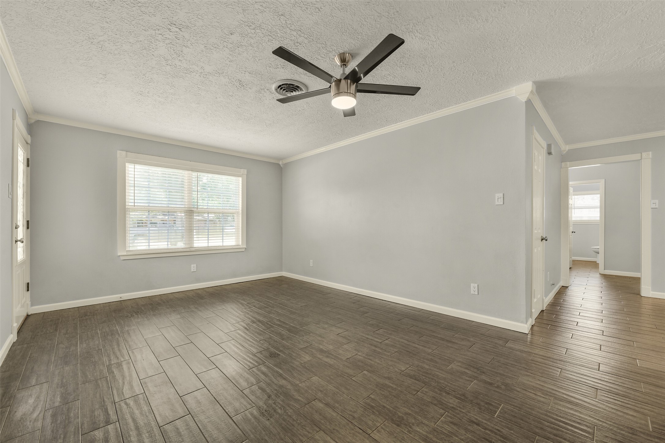 1125 Grace Street Property Photo 5