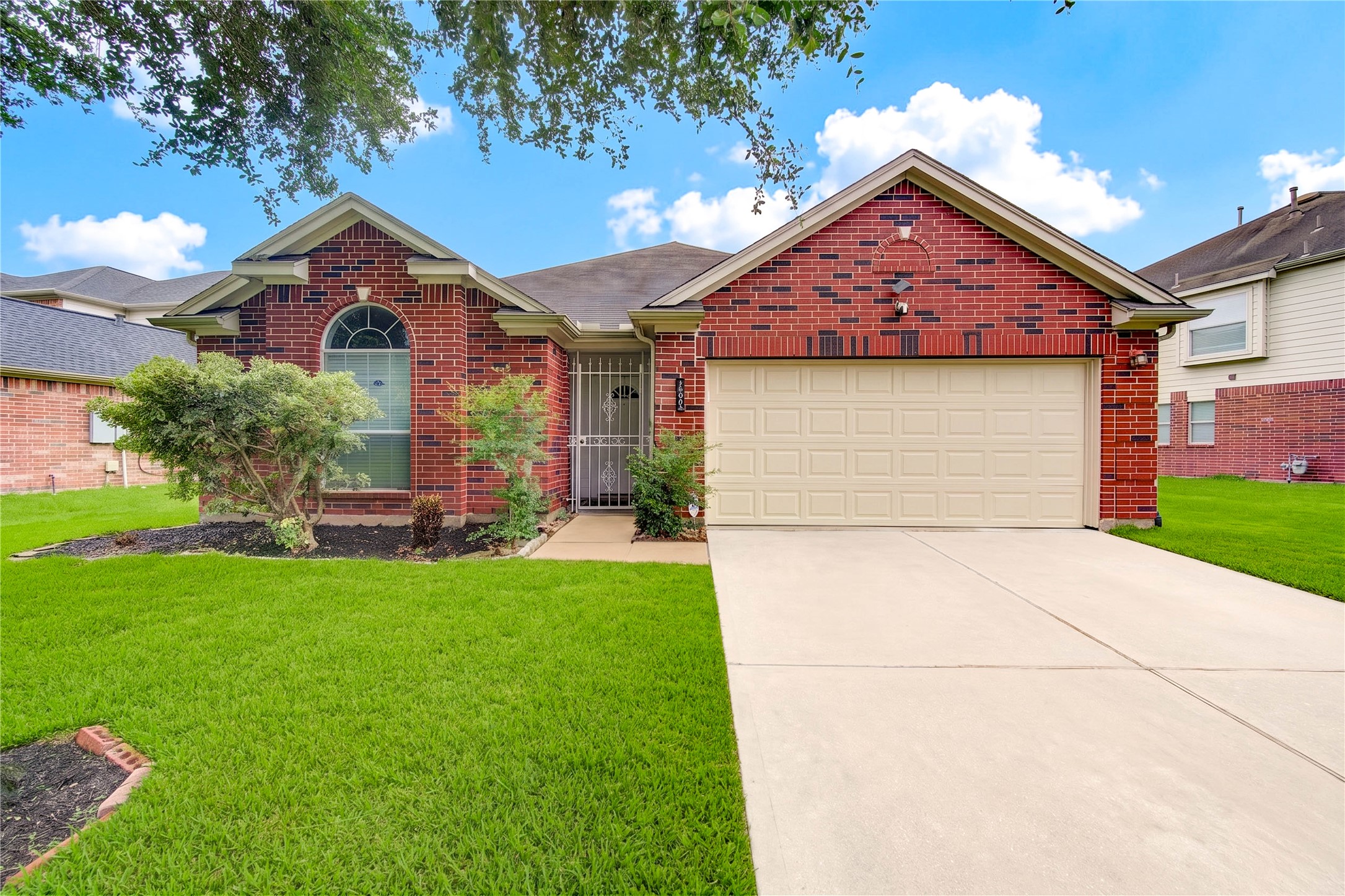 14027 Coveney Drive Property Photo 1