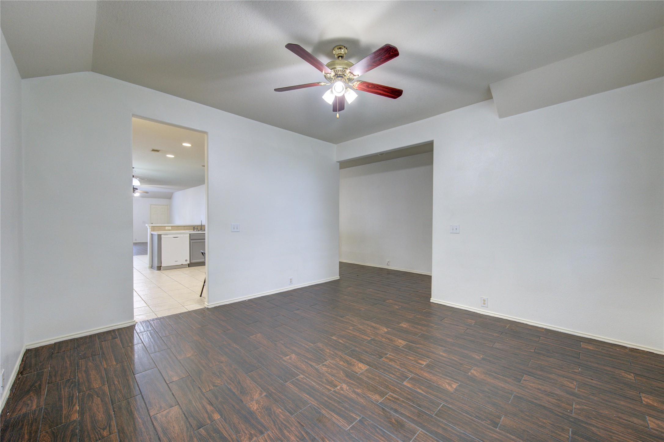 14027 Coveney Drive Property Photo 6