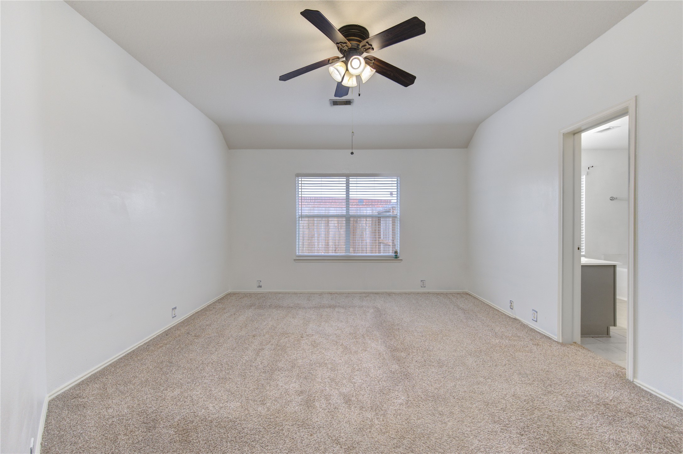 14027 Coveney Drive Property Photo 27