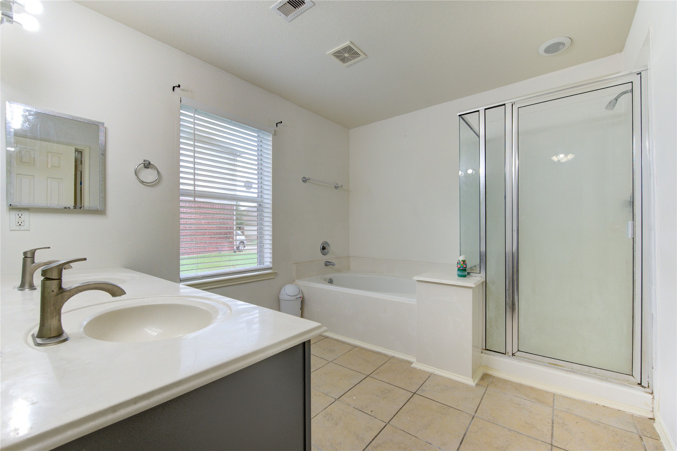 14027 Coveney Drive Property Photo 30