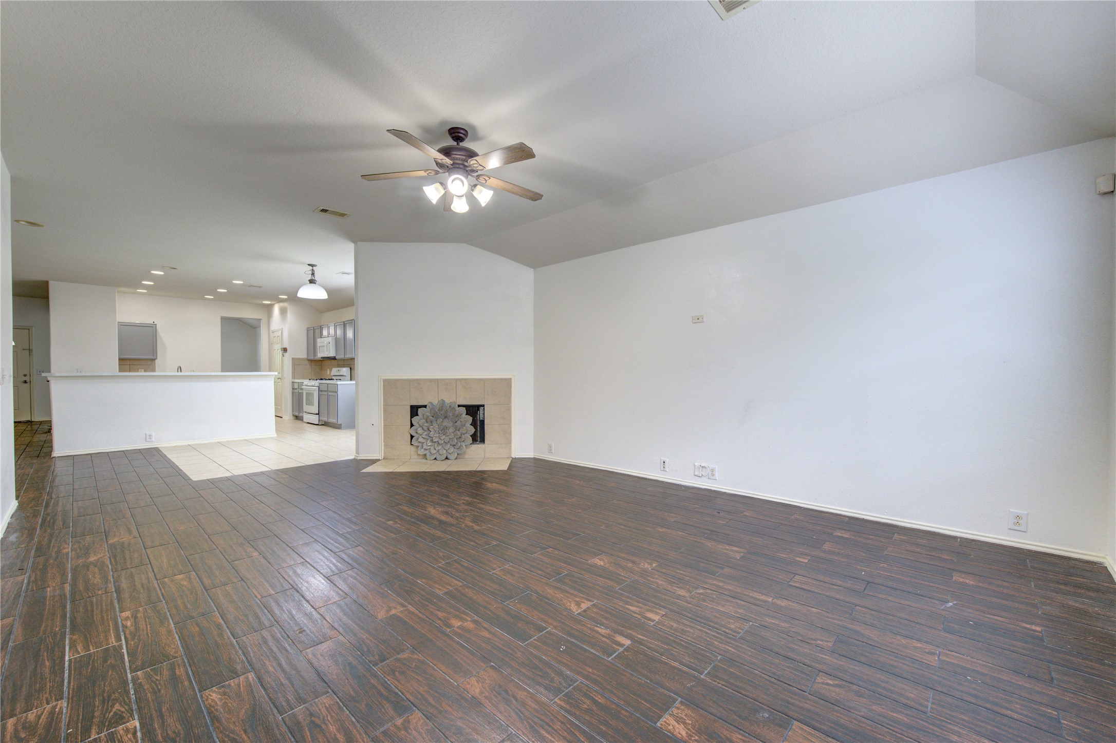 14027 Coveney Drive Property Photo 44