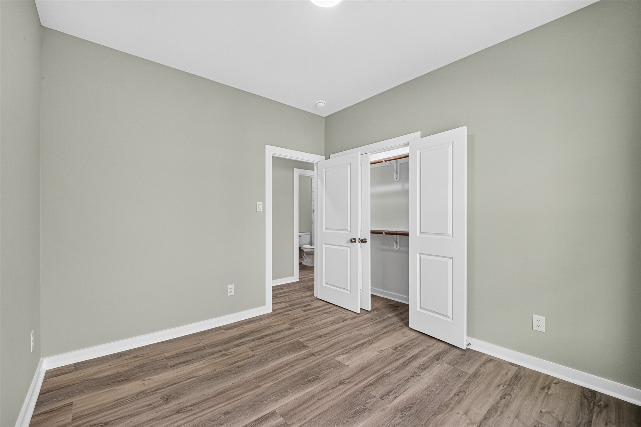 306 Bolden Street B Property Photo 14