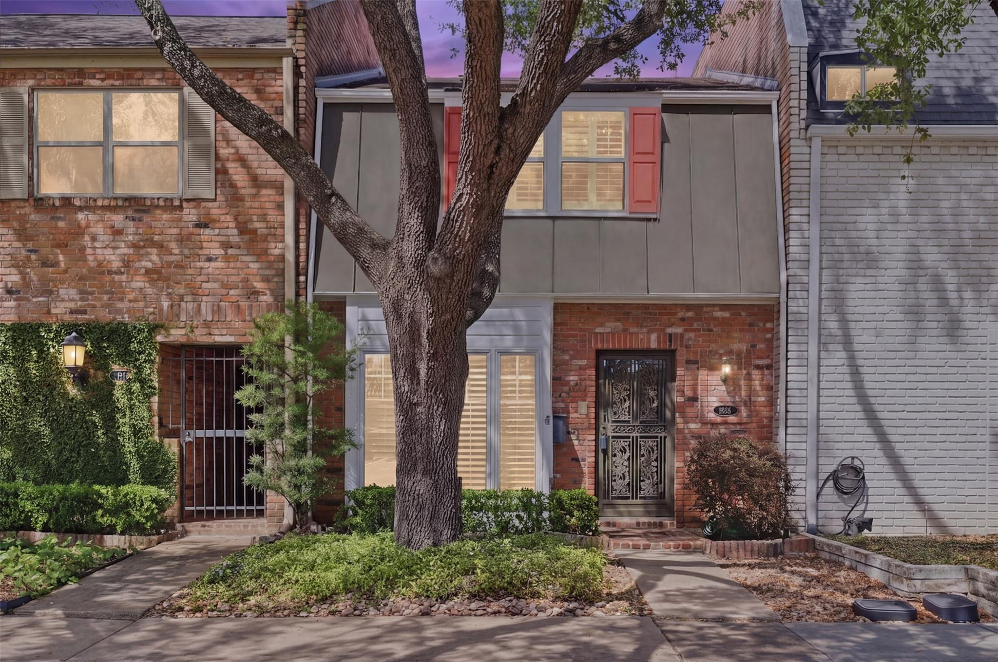 8614 Oakford Drive, Houston TX 77024 Property Photo 1