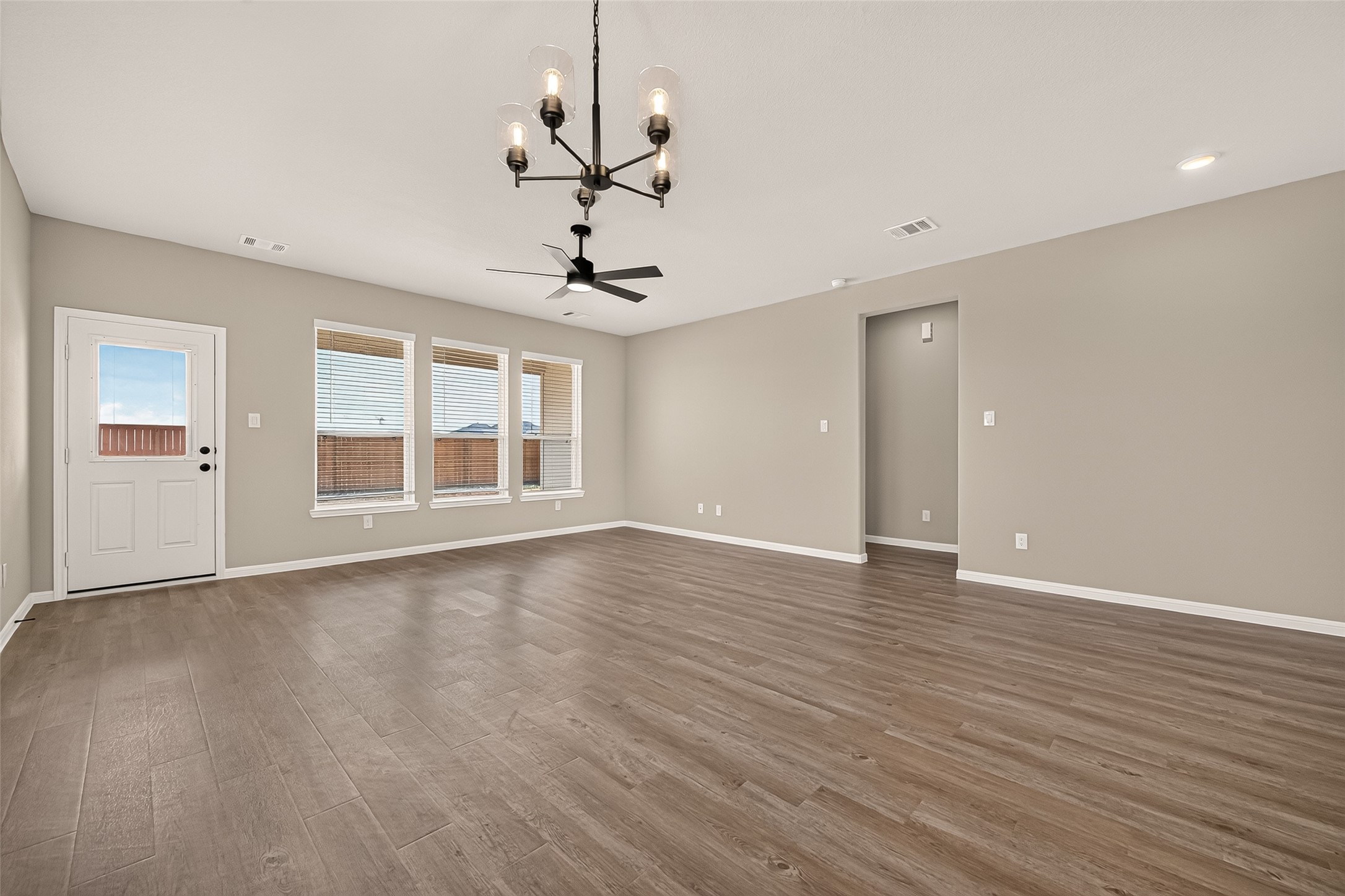 424 San Sebatian Place Property Photo 5
