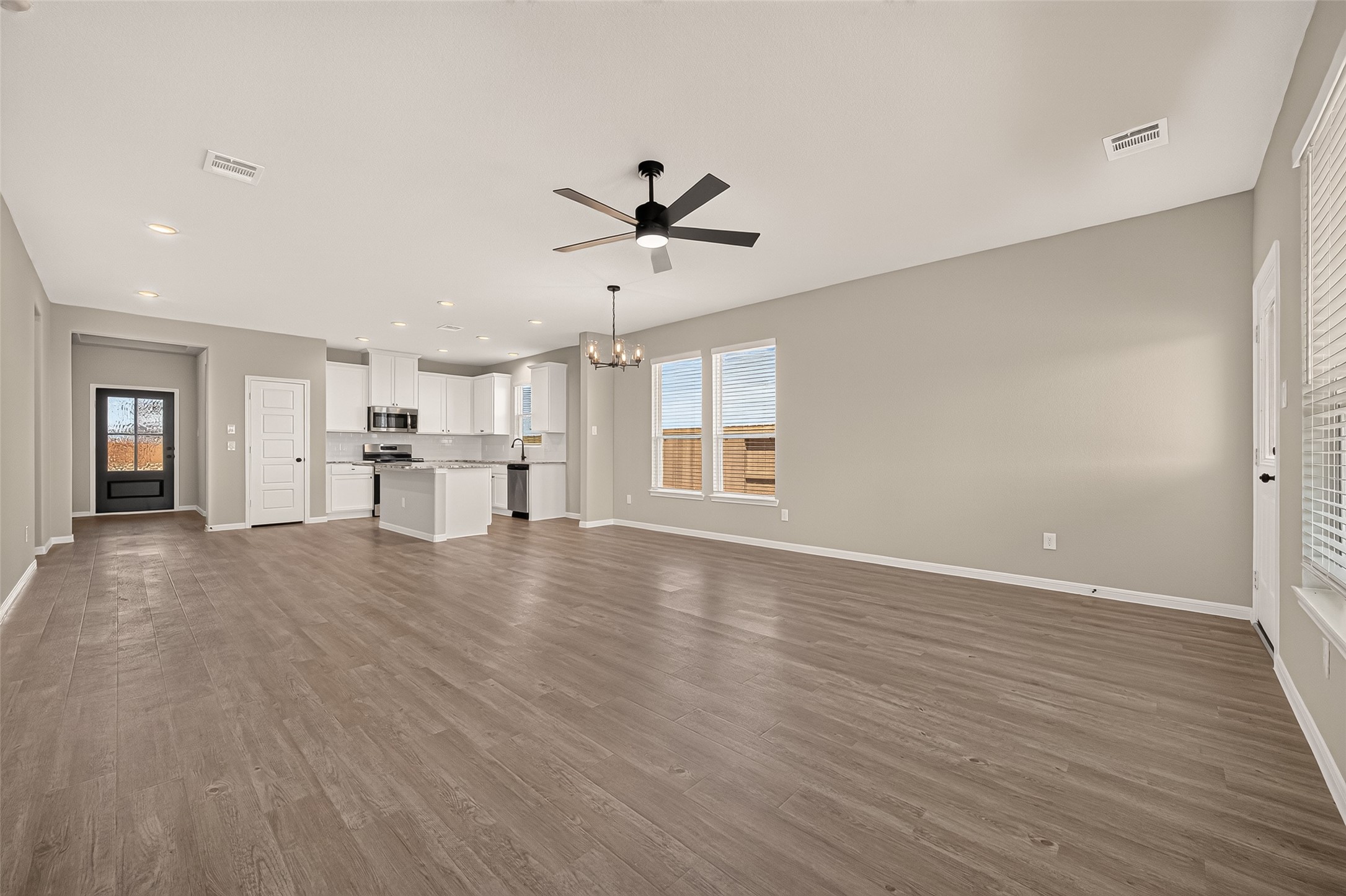 424 San Sebatian Place Property Photo 11