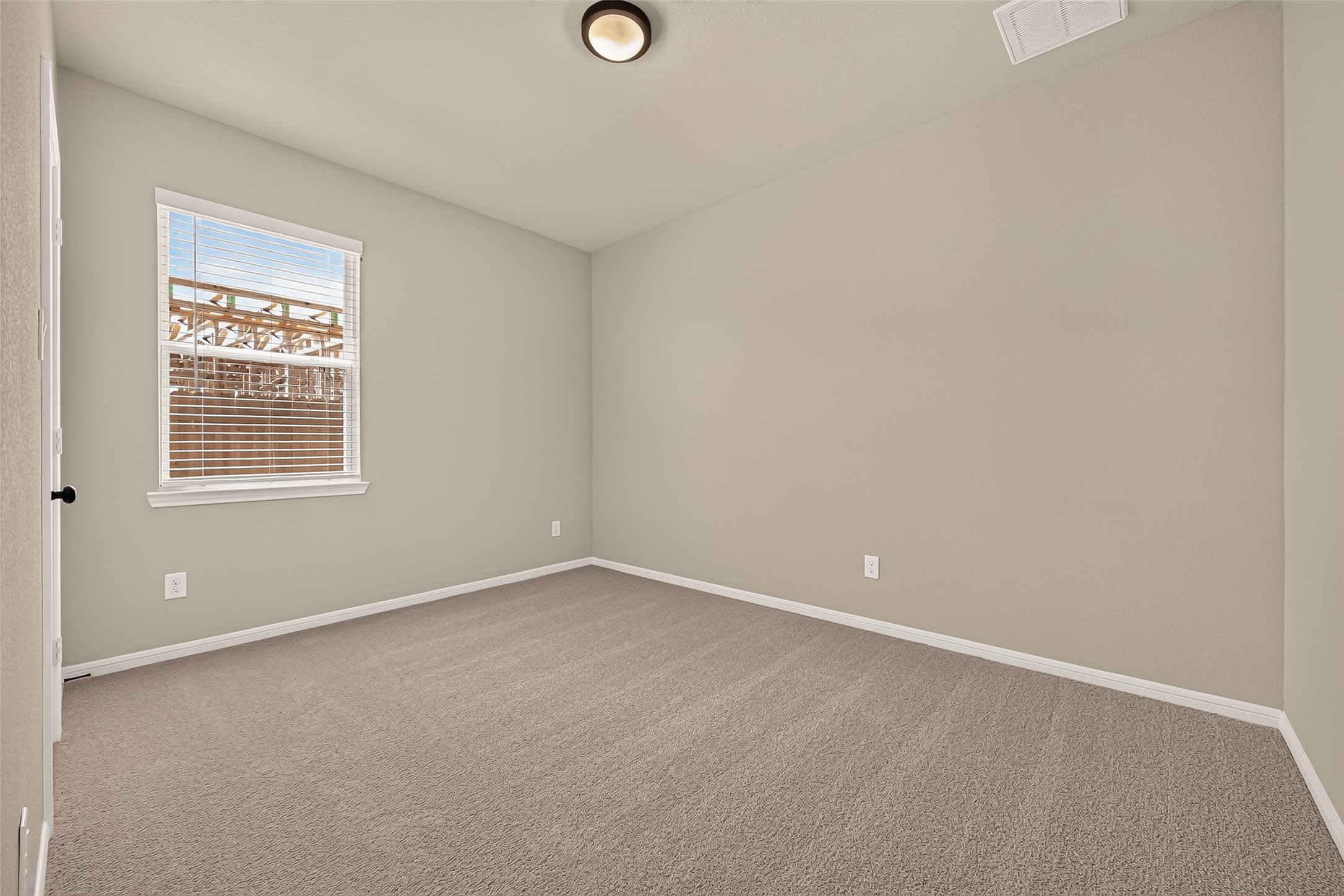 424 San Sebatian Place Property Photo 22