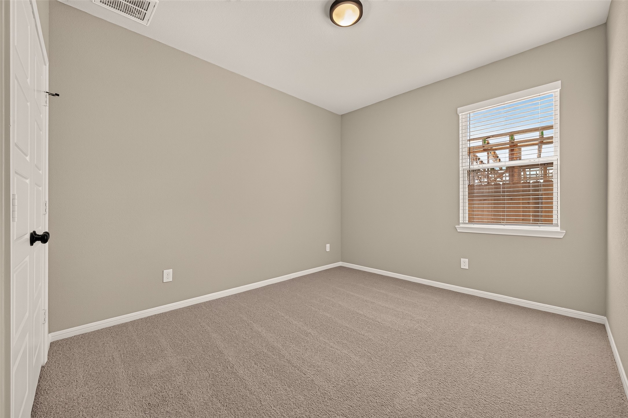424 San Sebatian Place Property Photo 24