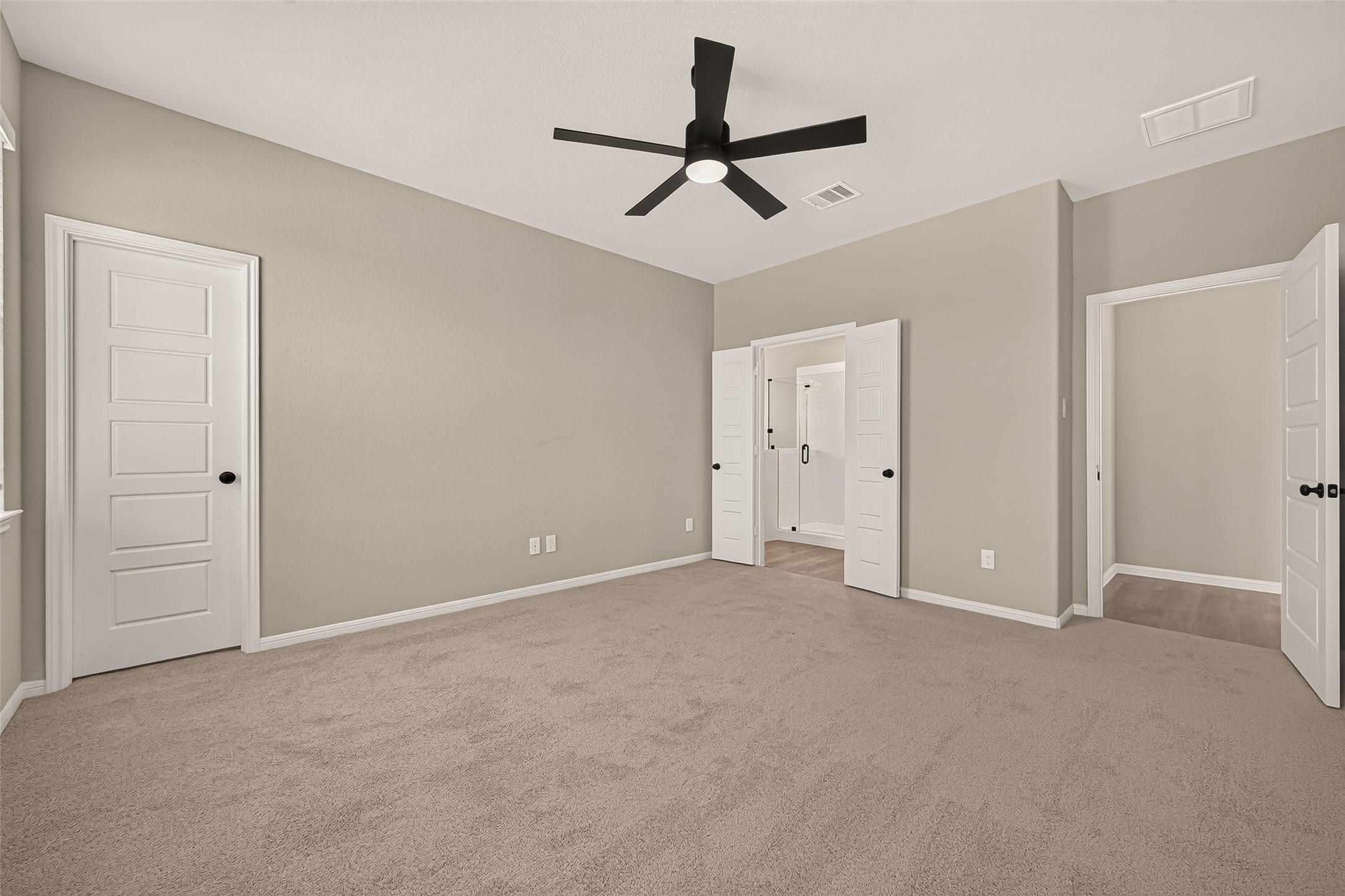 424 San Sebatian Place Property Photo 28