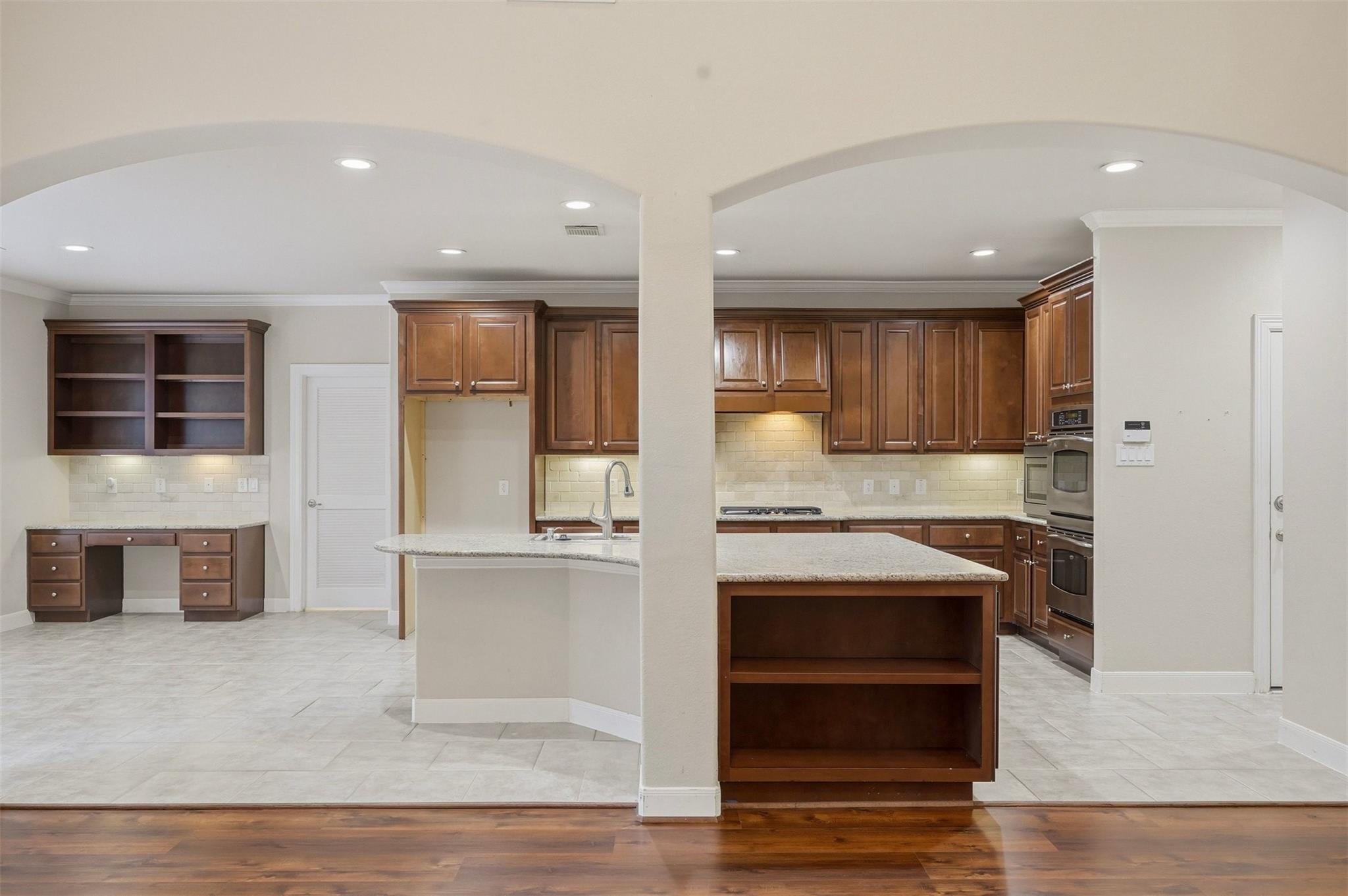 18034 Crescent Royale Way Property Photo 15