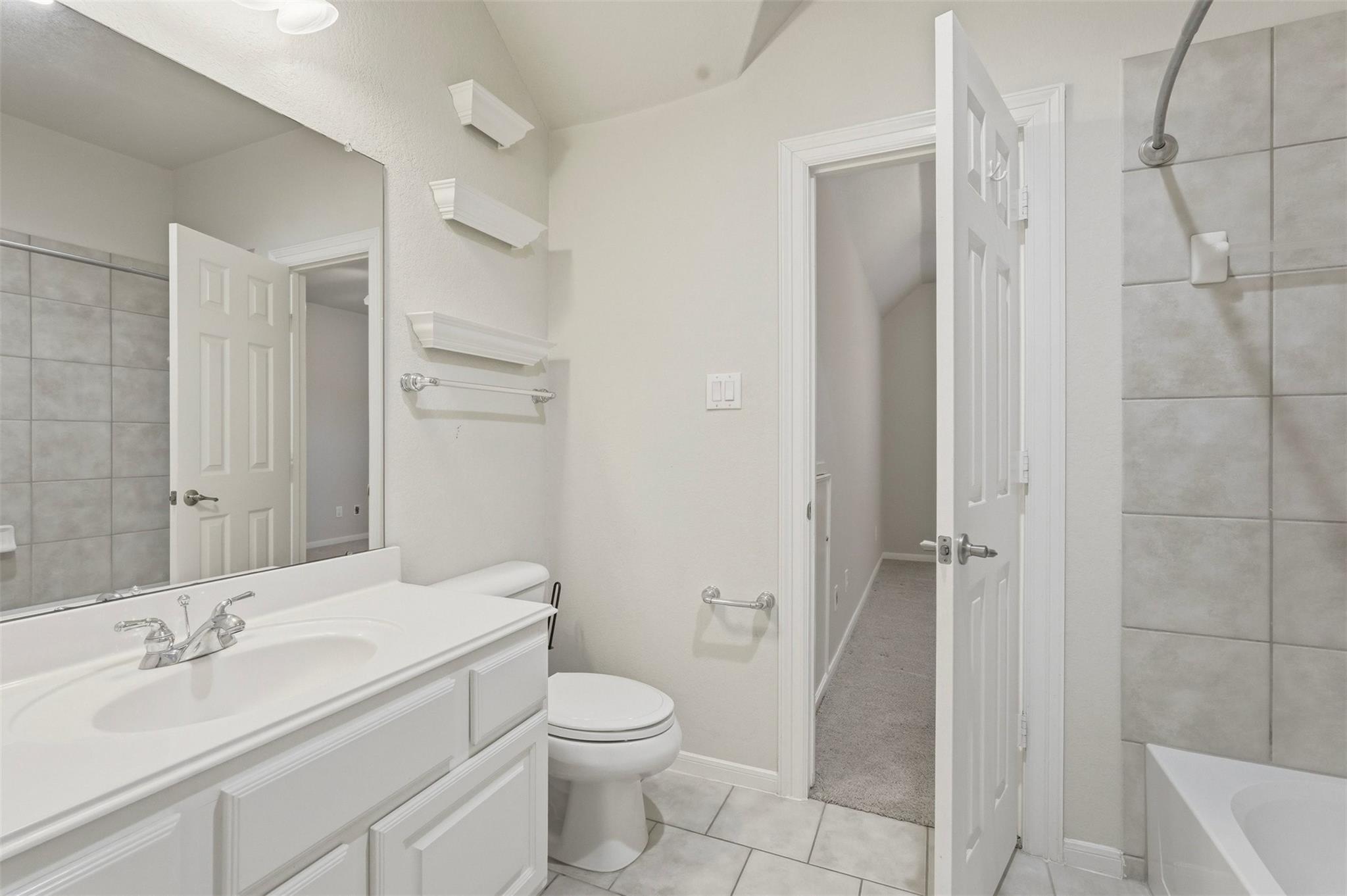 18034 Crescent Royale Way Property Photo 29