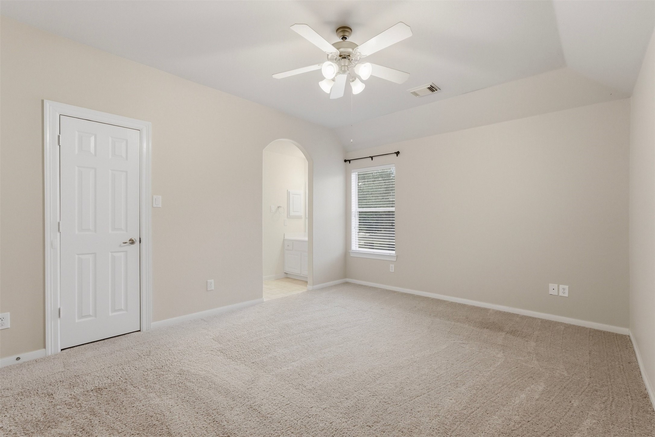 18034 Crescent Royale Way Property Photo 34