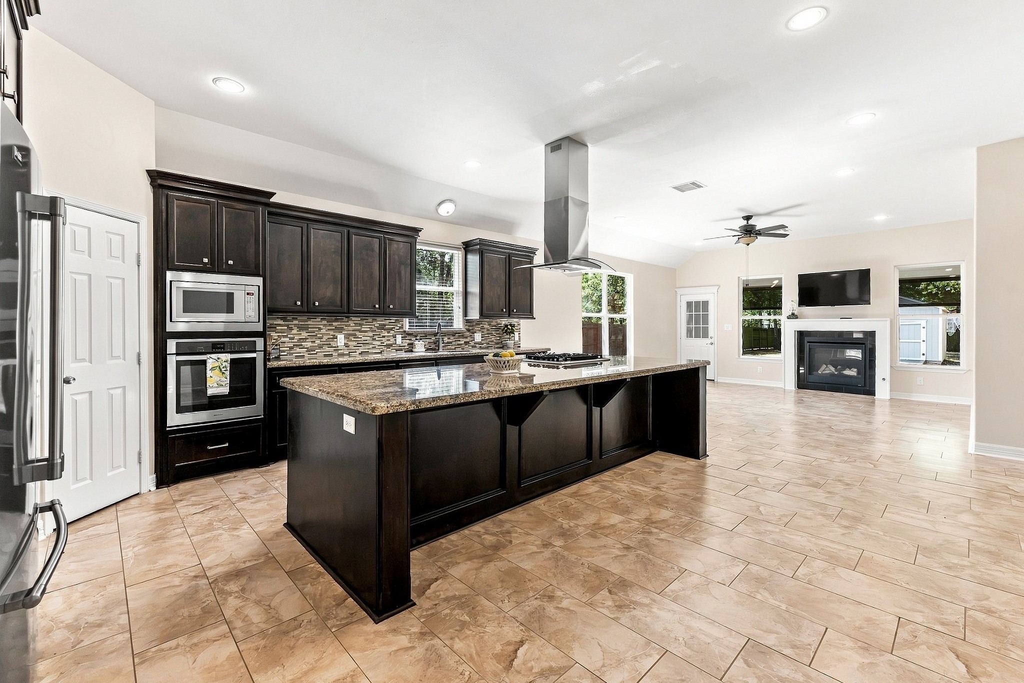 3676 Pin Oak Drive Property Photo 3
