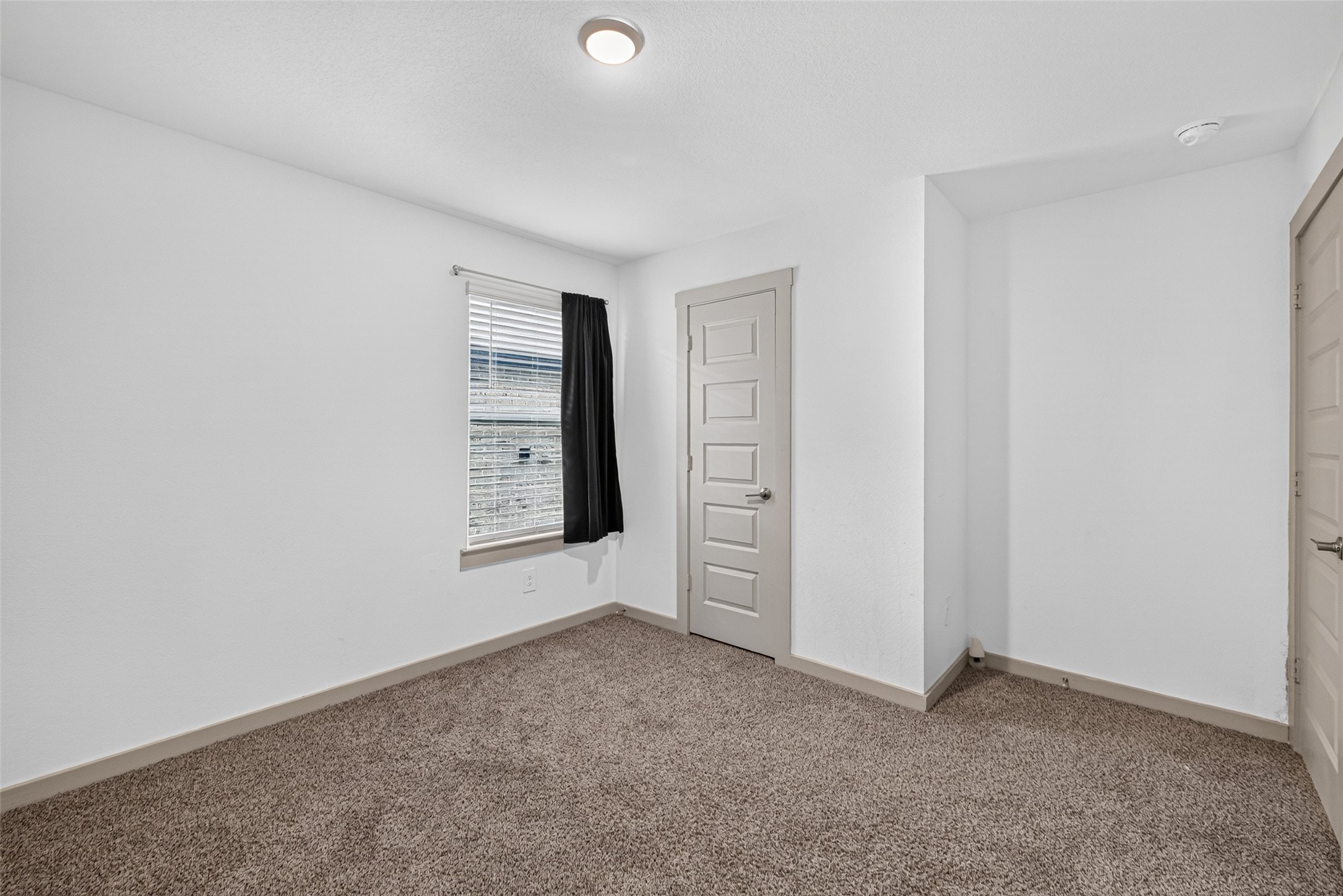 7007 Fleetwood Crescent Way Property Photo 17