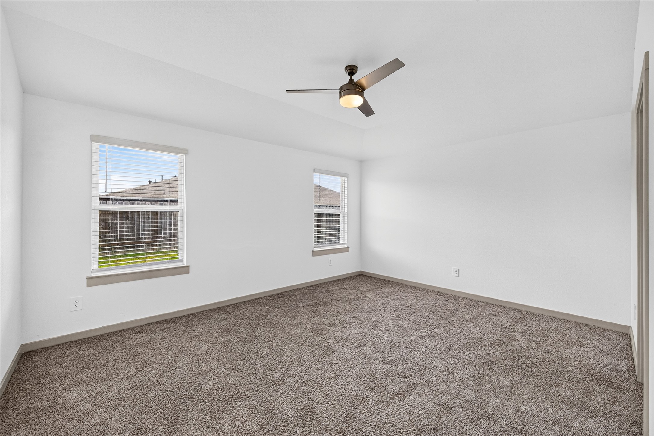 7007 Fleetwood Crescent Way Property Photo 18