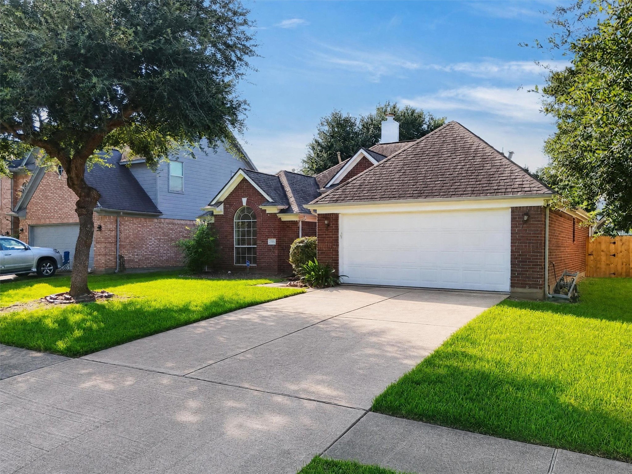 15627 Rosewood Hill Court Property Photo 3
