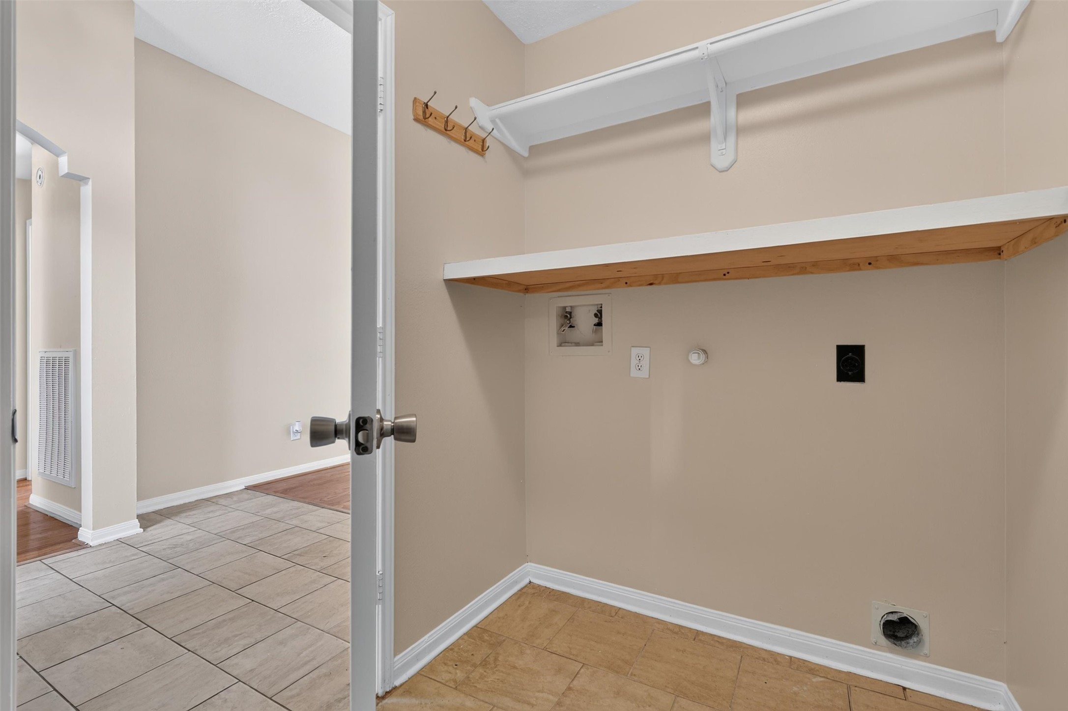 15627 Rosewood Hill Court Property Photo 48