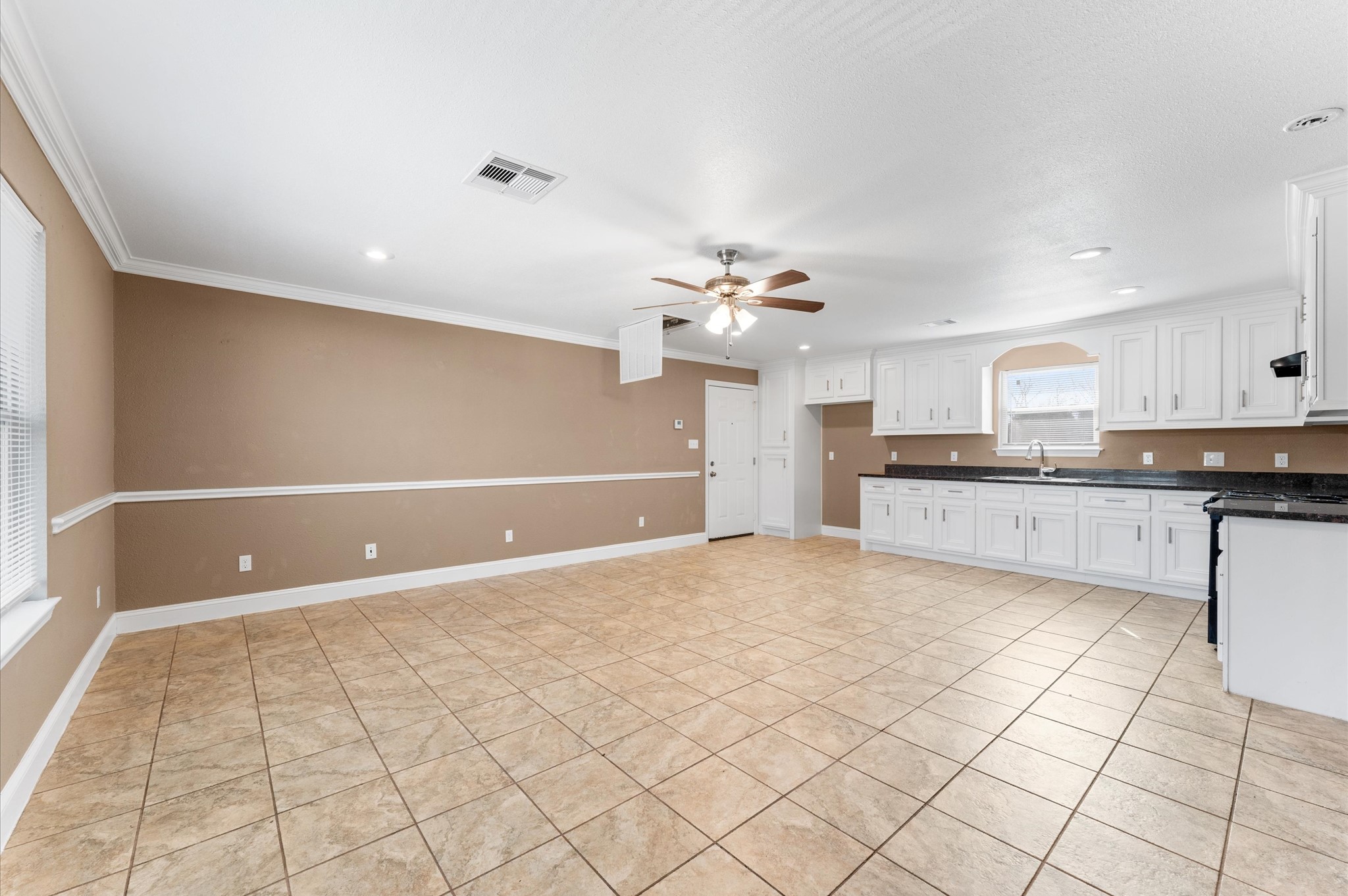 8221 Brockton Street B Property Photo 10