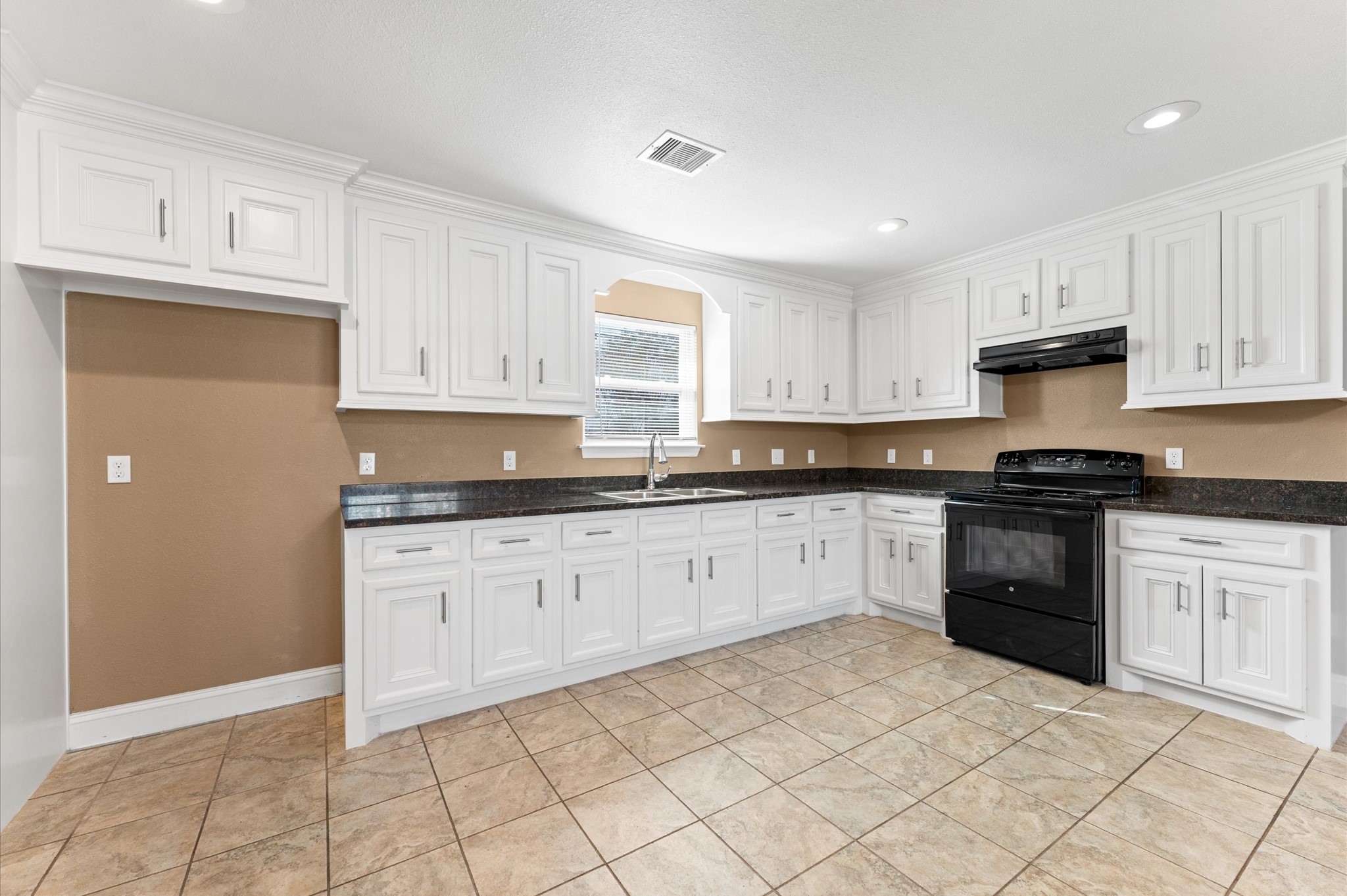 8221 Brockton Street B Property Photo 12