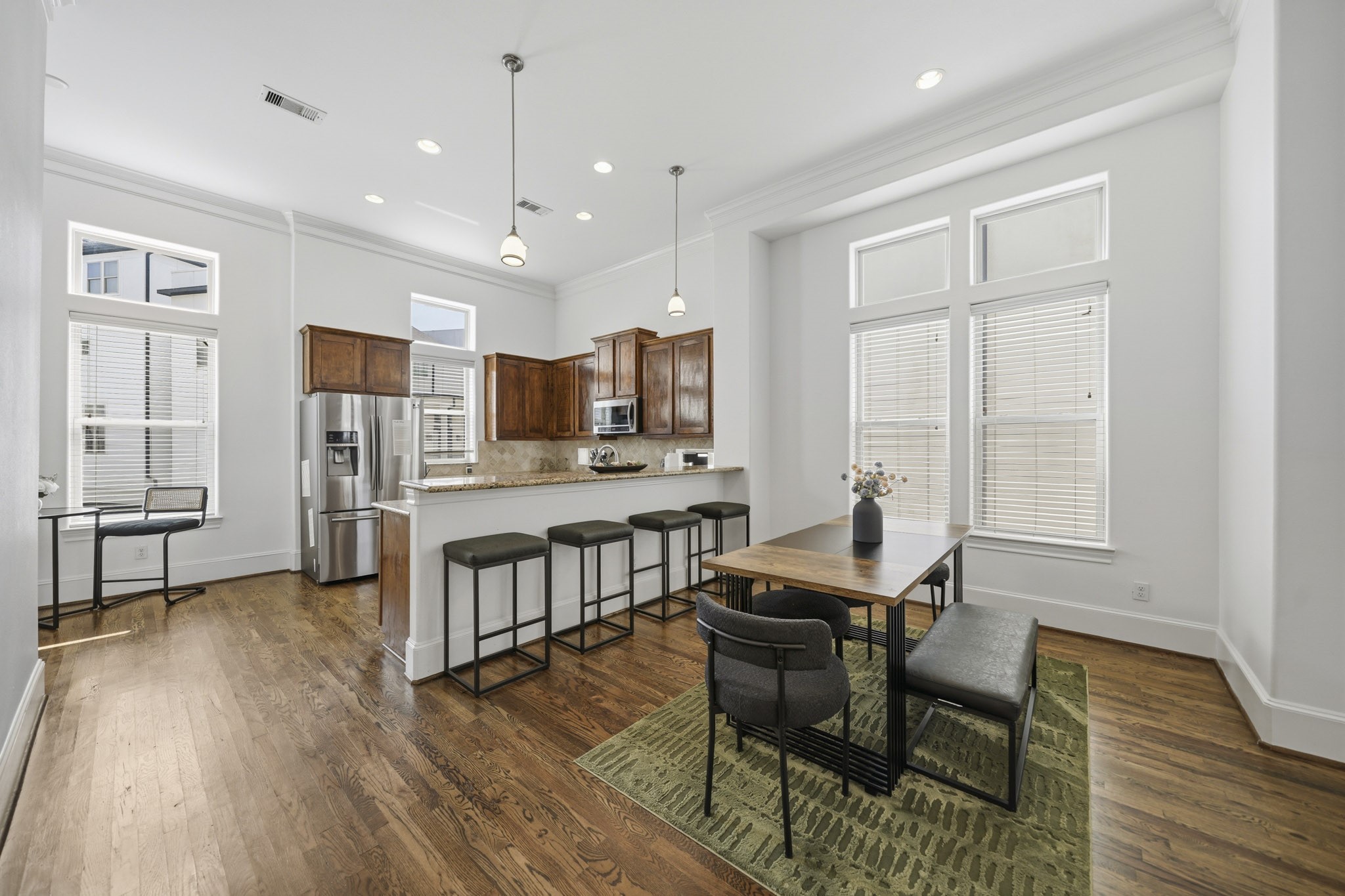 9435 London Bridge Station Property Photo 8