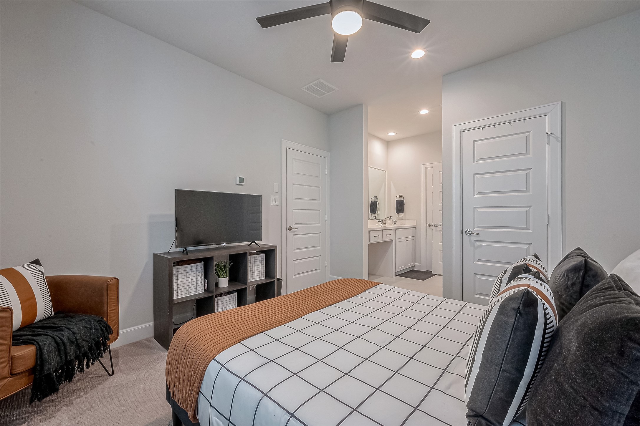 2804 Grand Fountains Drive F Property Photo 28