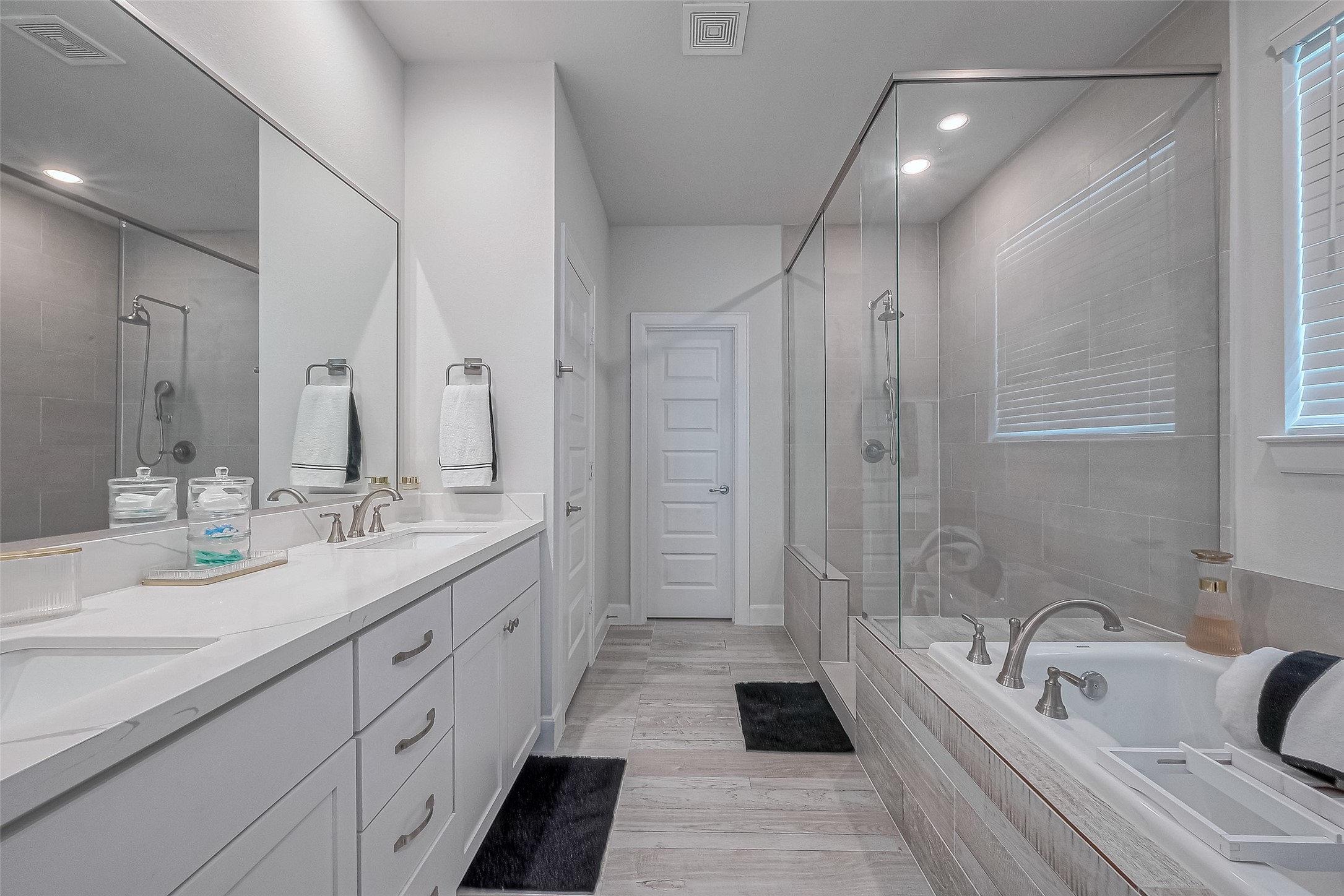 2804 Grand Fountains Drive F Property Photo 41