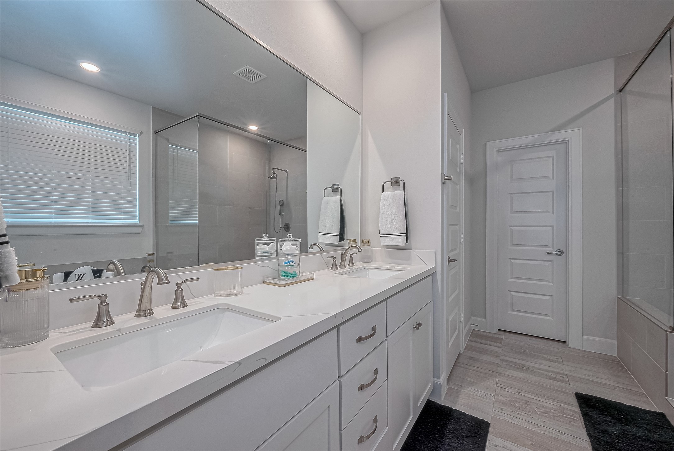 2804 Grand Fountains Drive F Property Photo 42