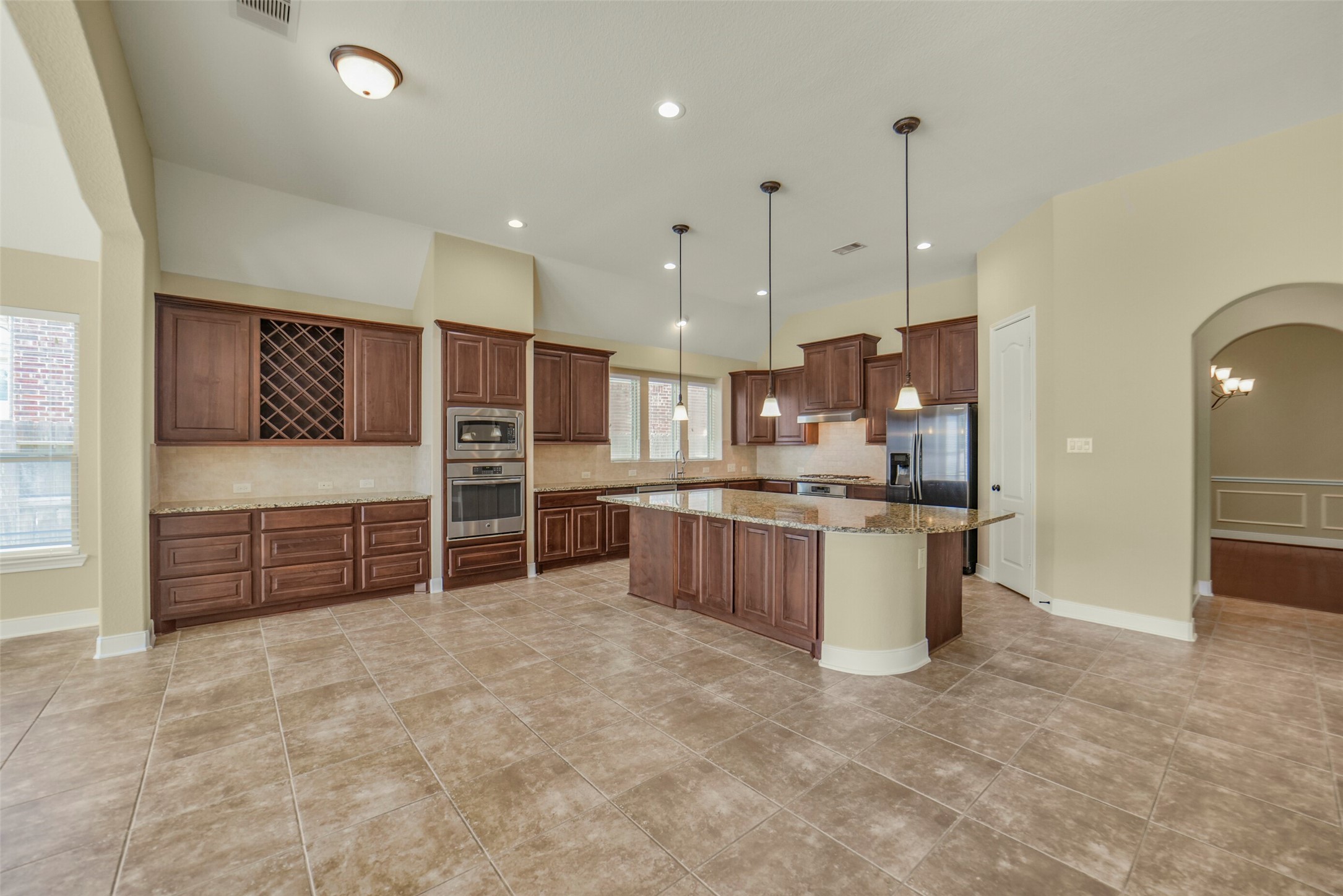 2307 Draycutt Drive Property Photo 9