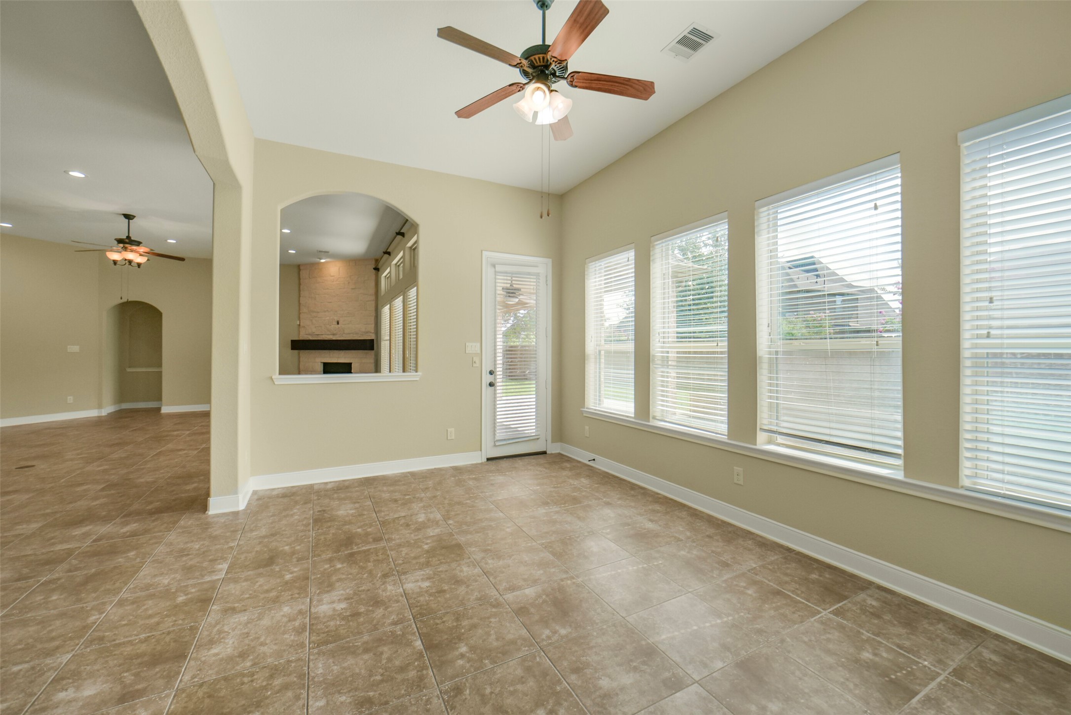 2307 Draycutt Drive Property Photo 14