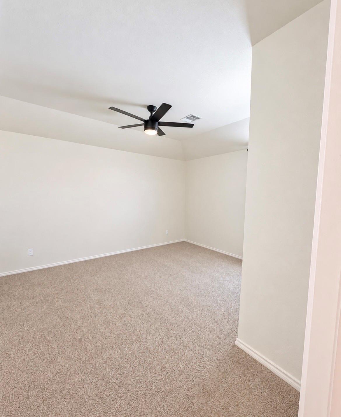 27294 Grey Fox Run Property Photo 14
