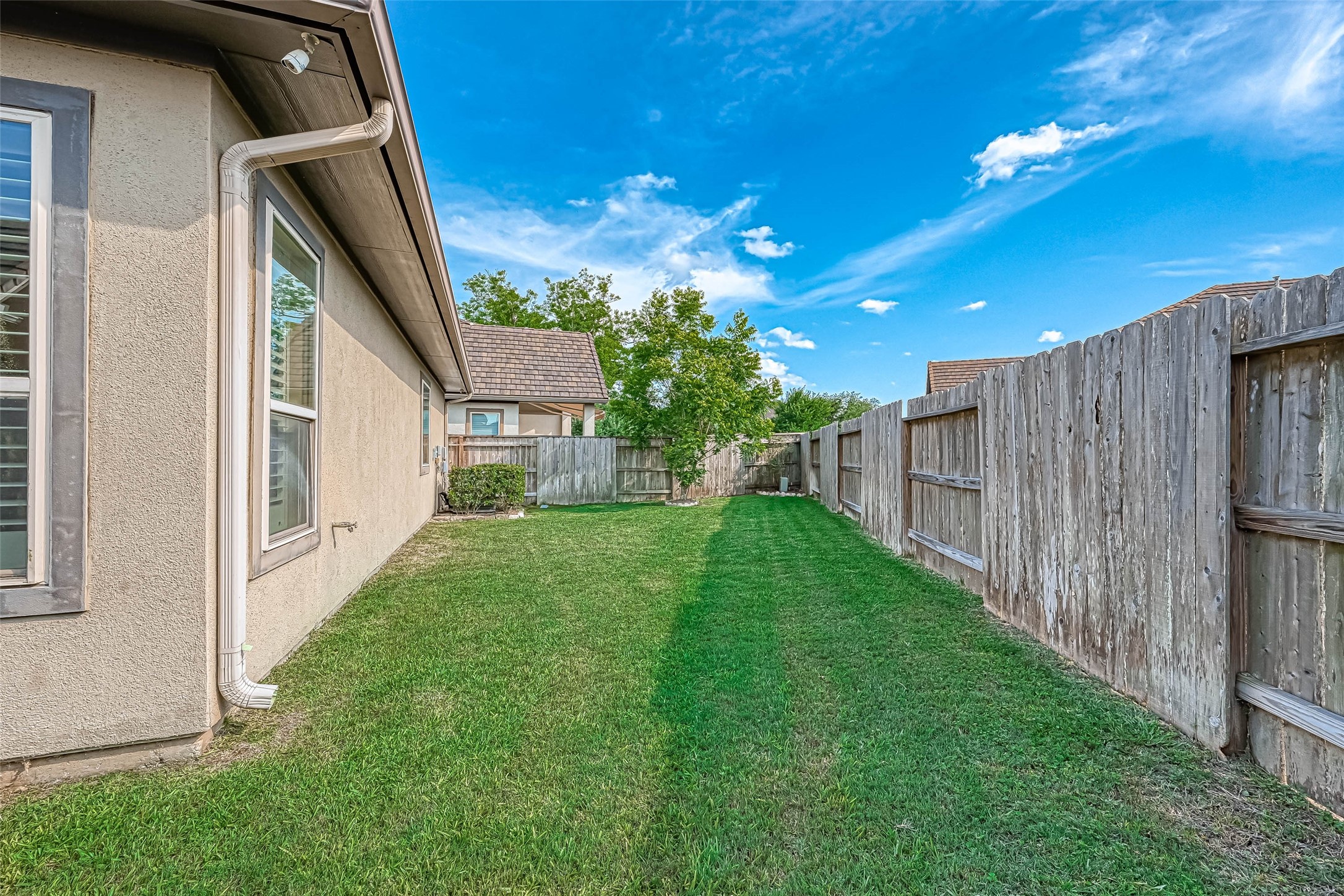 5014 Fairford Drive Property Photo 32