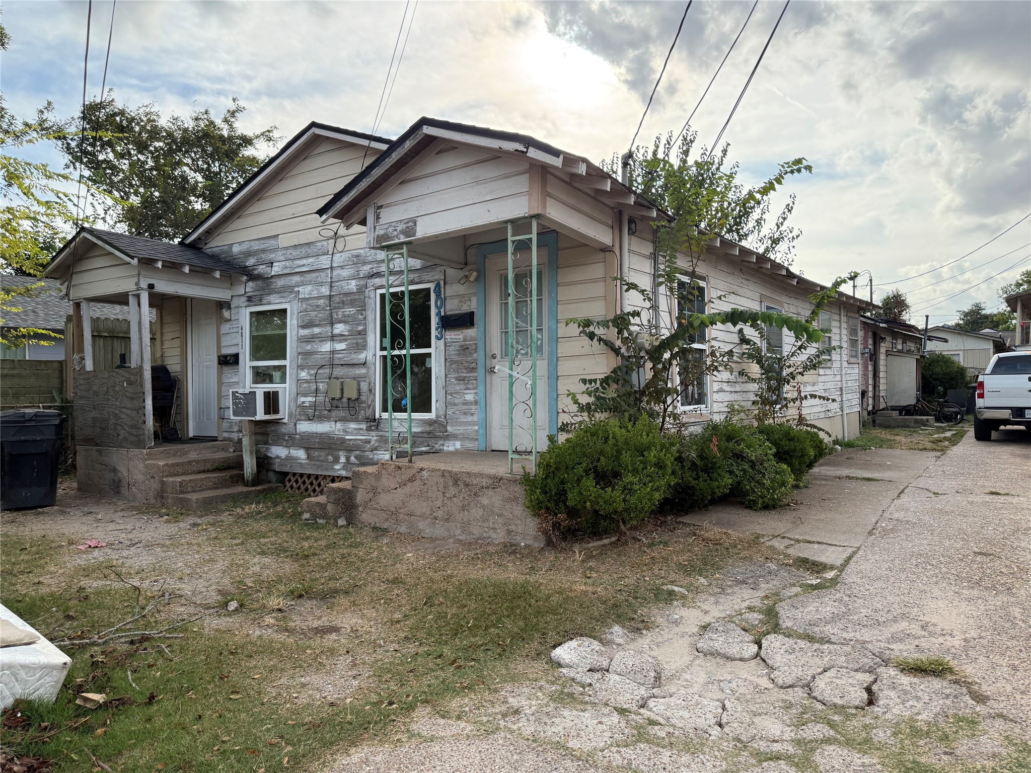 4011, 4017 Terry Street Property Photo 4