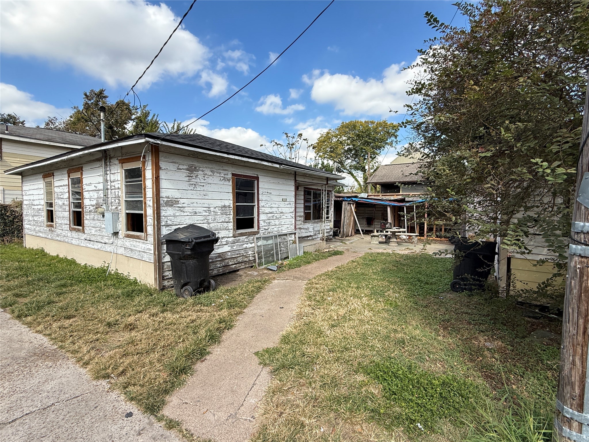 4011, 4017 Terry Street Property Photo 13